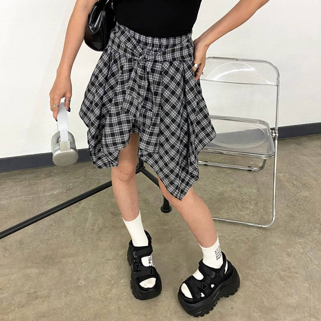 ノンヘッジ non-hedge チェックイレヘムスカート （ネイビー） ネイビー