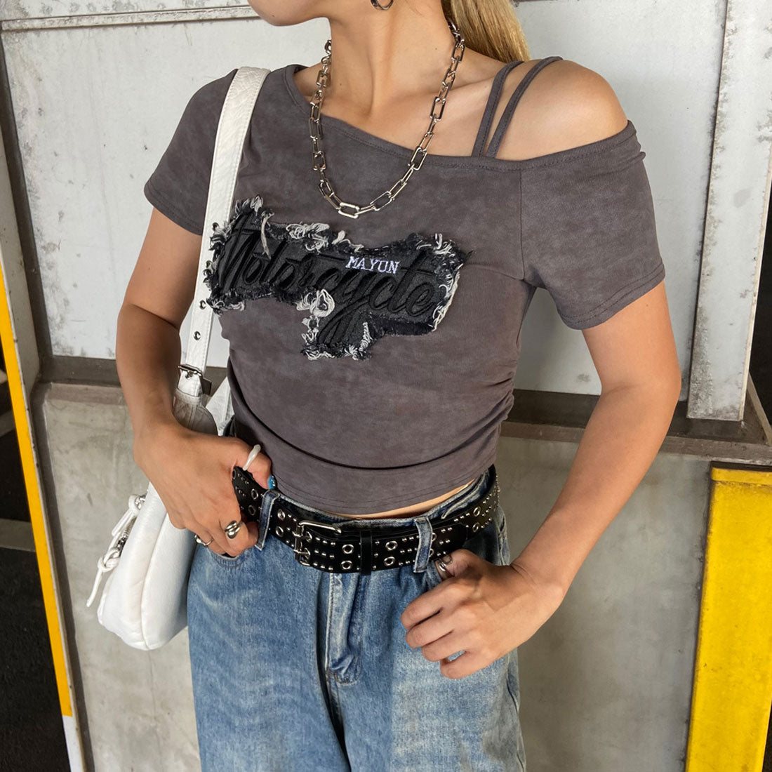 ノンヘッジ non-hedge デニムロゴワンショルダーTシャツ （ブラック） ブラック