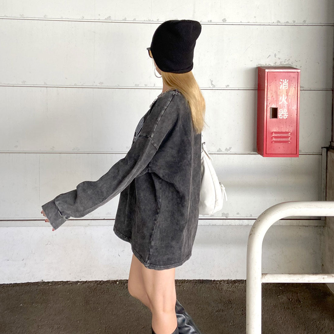 ノンヘッジ non-hedge ブリーチロゴビッグTシャツ （チャコール） チャコール