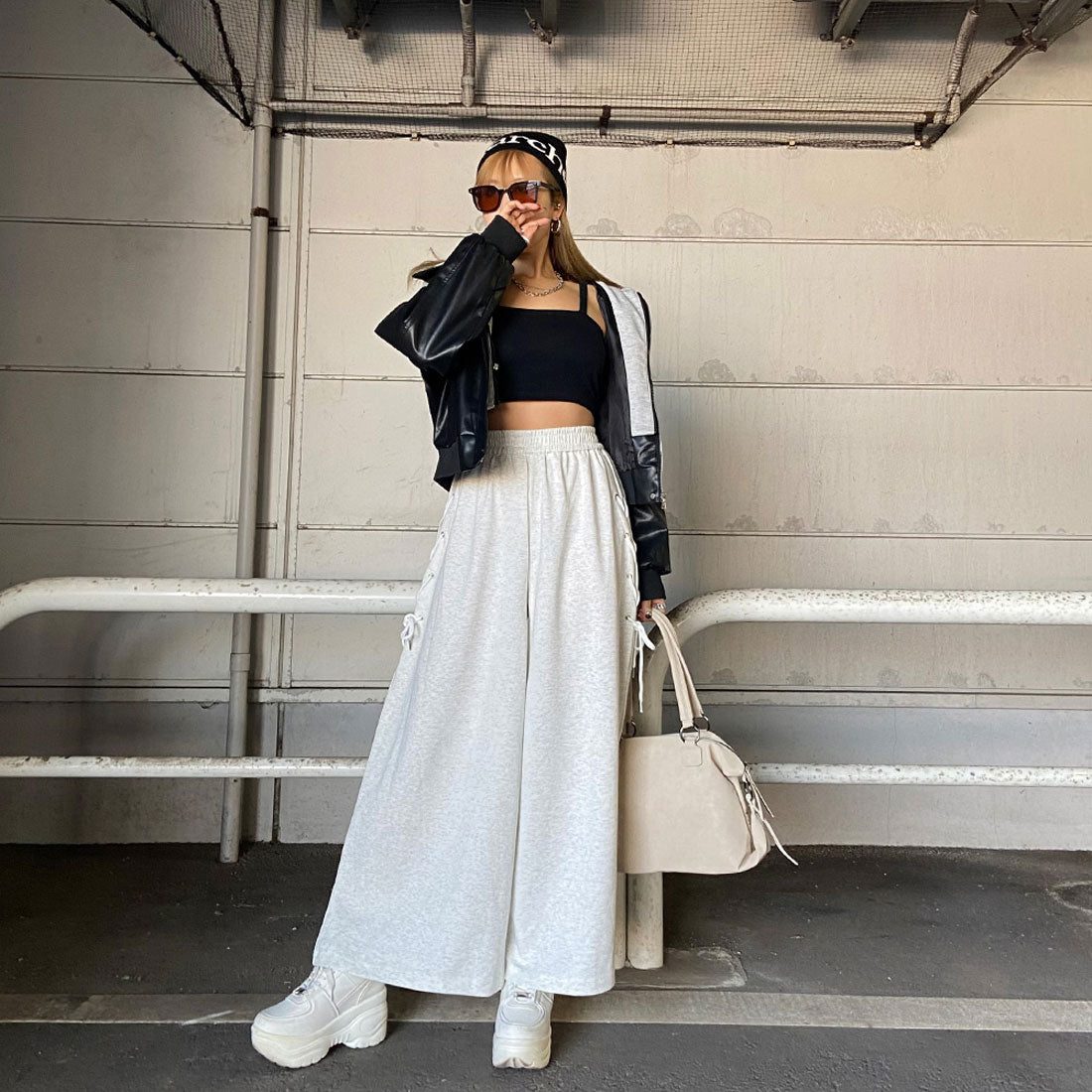 ノンヘッジ non-hedge サイドレースアップカットワイドパンツ （グレー） グレー