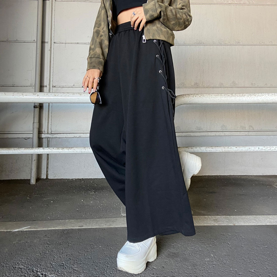 ノンヘッジ non-hedge サイドレースアップカットワイドパンツ （グレー） グレー