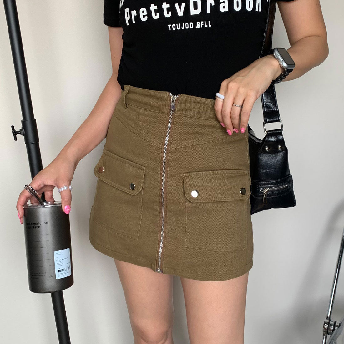 Non-hedge Front ZIP Skirt