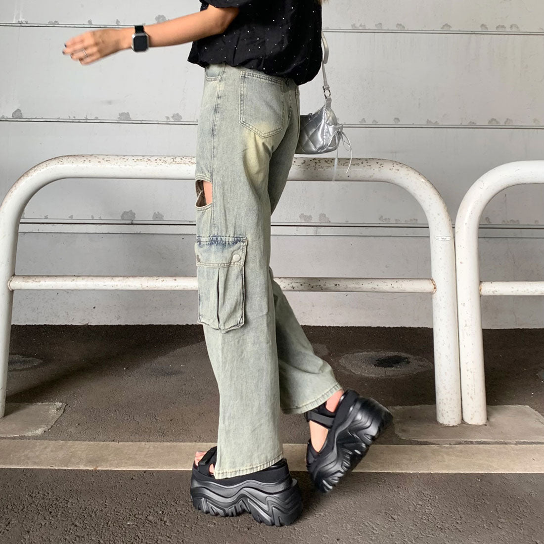 ノンヘッジ non-hedge カットワークデニムカーゴパンツ