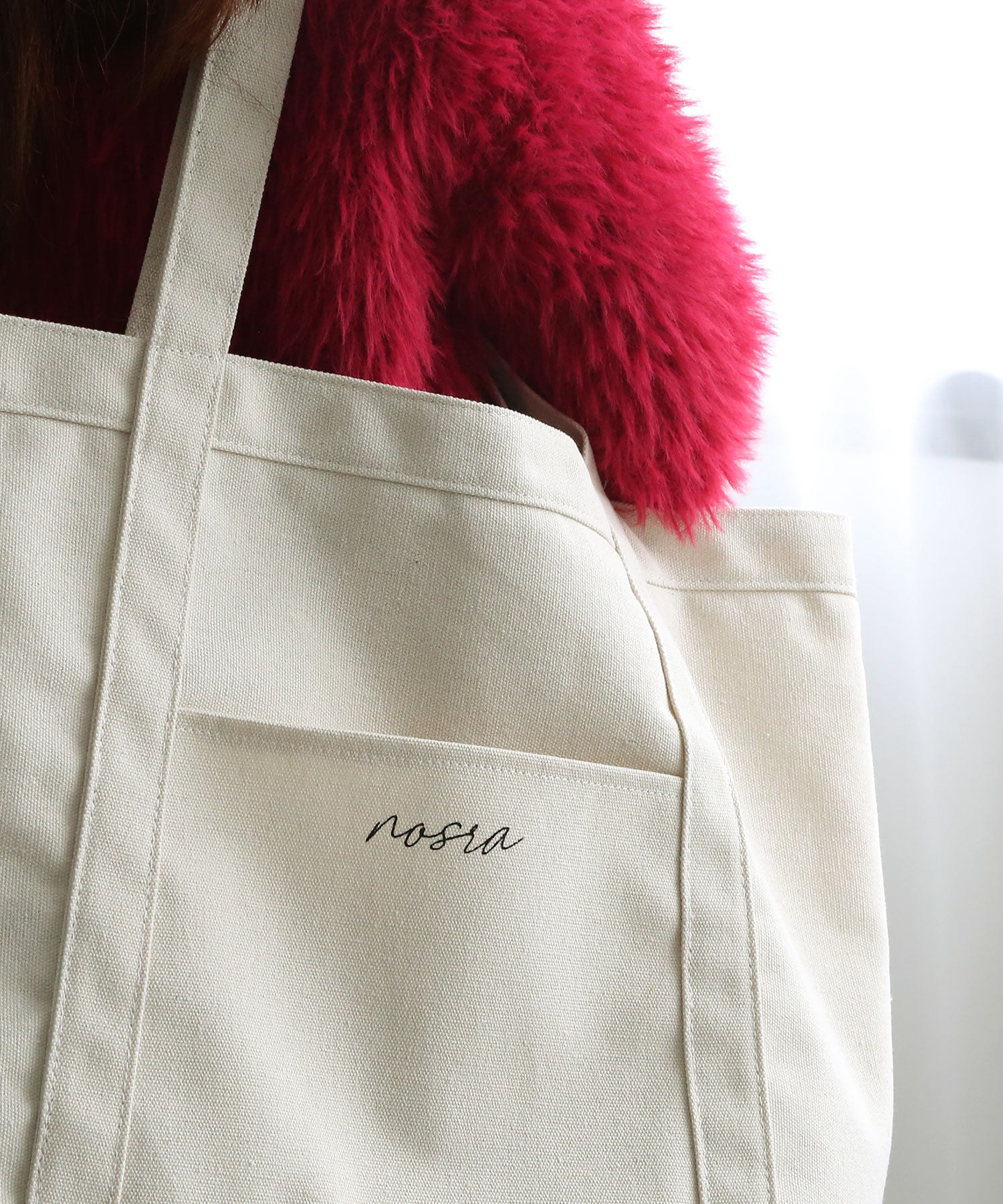 "Colleca la" Pocketed Canvas Big Tote Bag