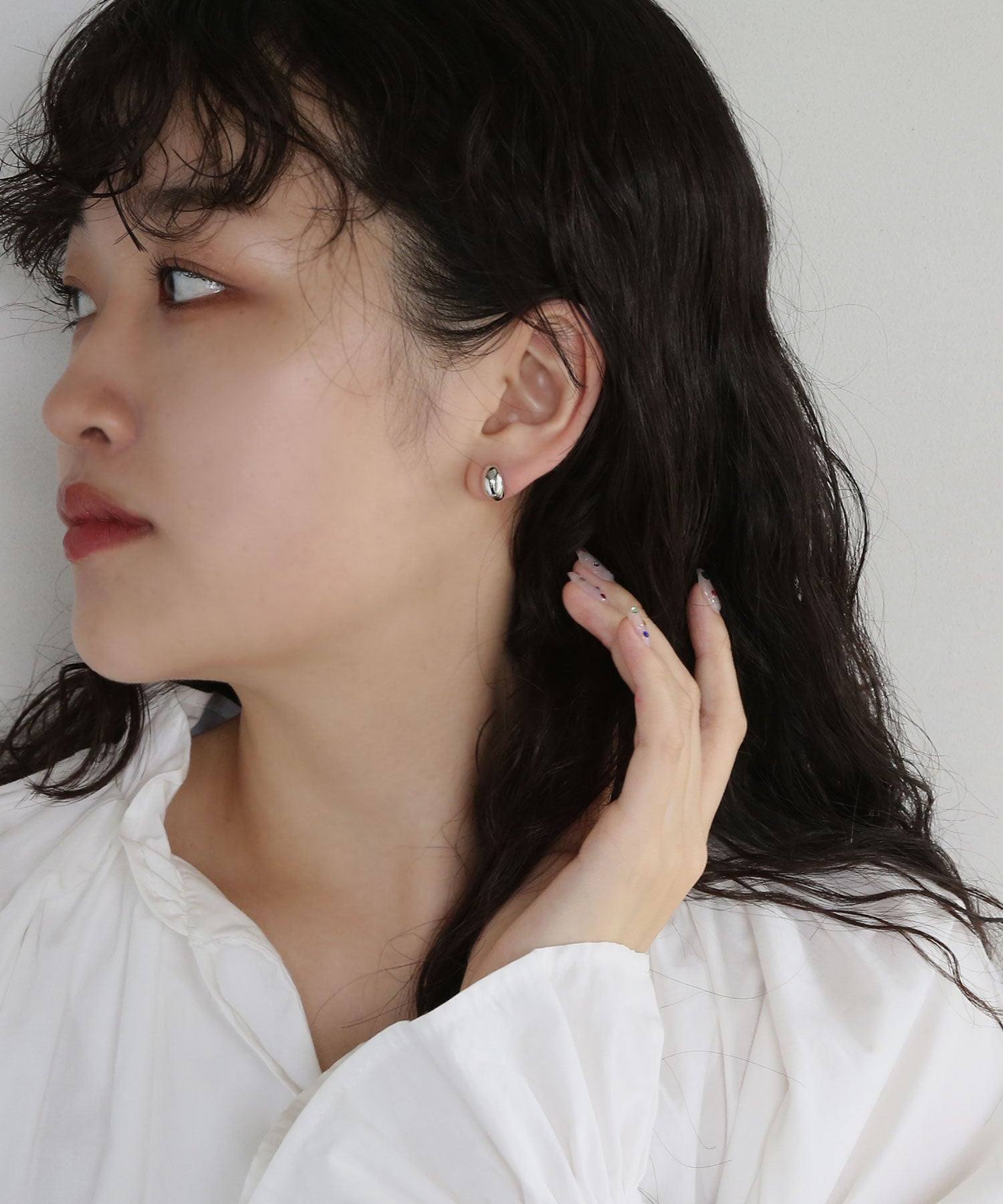 コレカラ colleca la [silver925]滴型耳釘〈金屬過敏適用〉