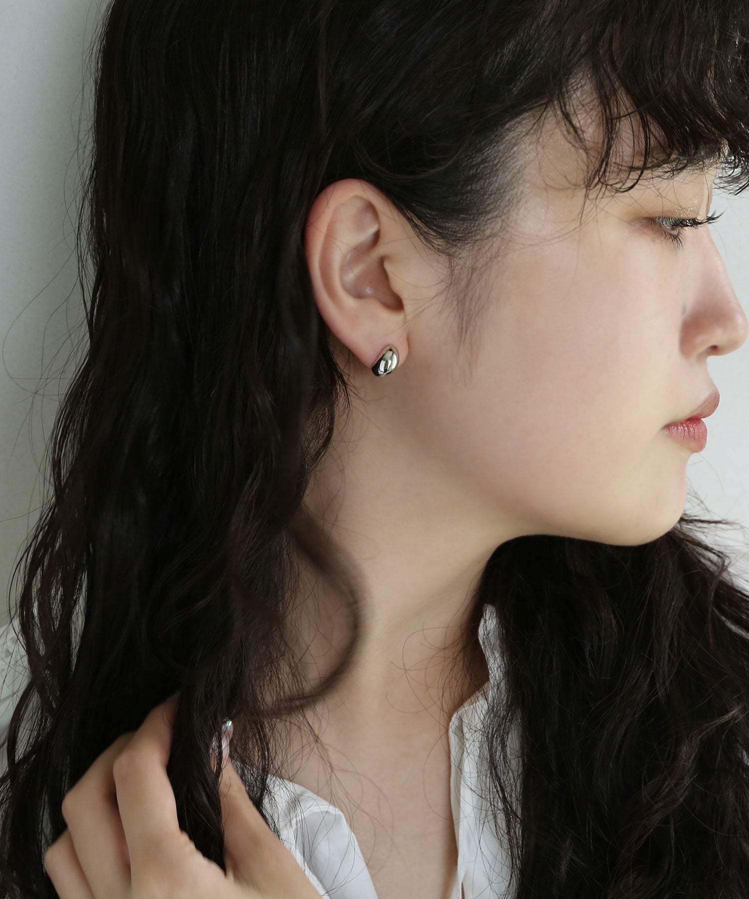コレカラ colleca la [silver925]滴型耳釘〈金屬過敏適用〉