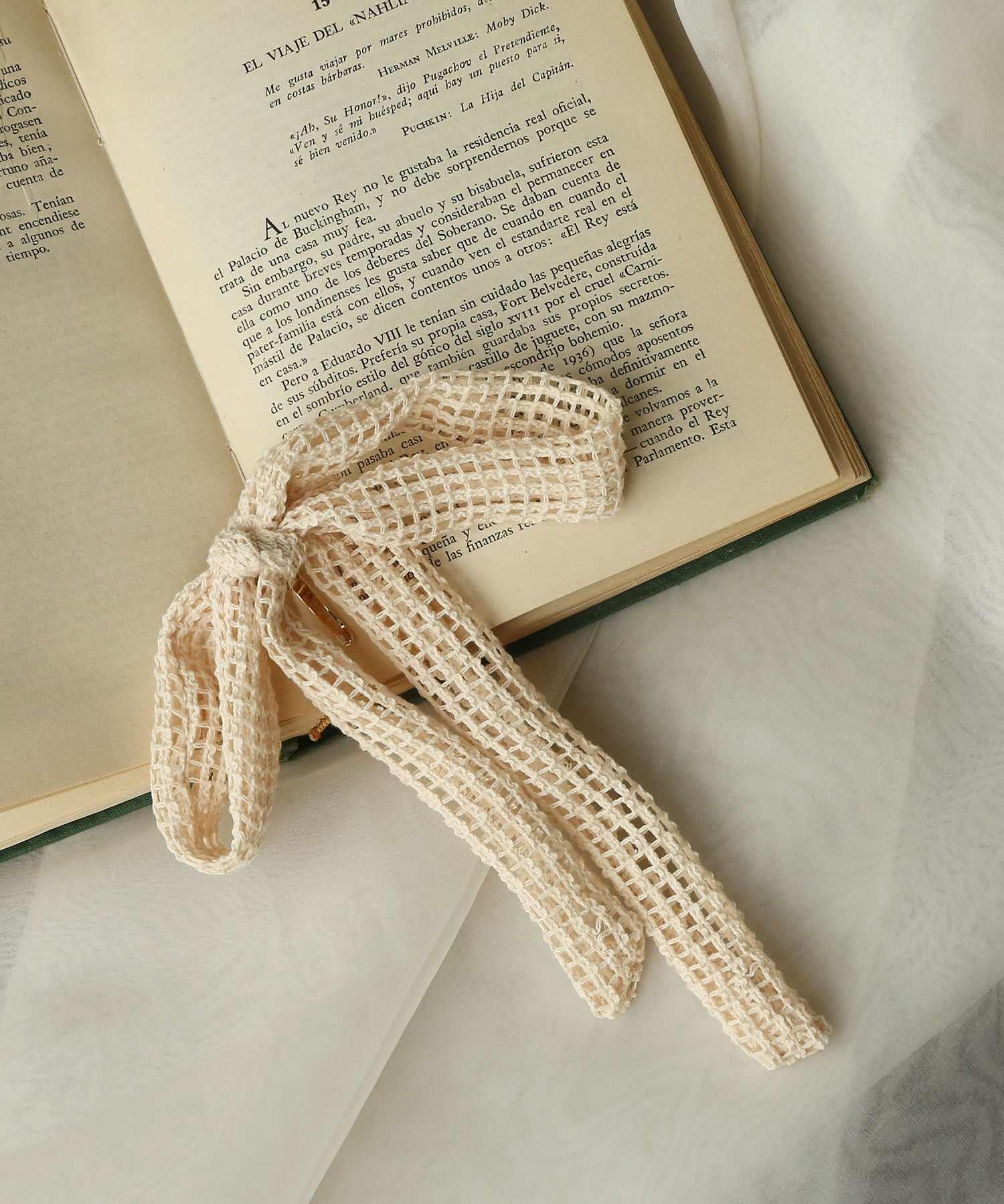 Colleca La Summer Knit Ribbon Hair Cuff/Hair Hook