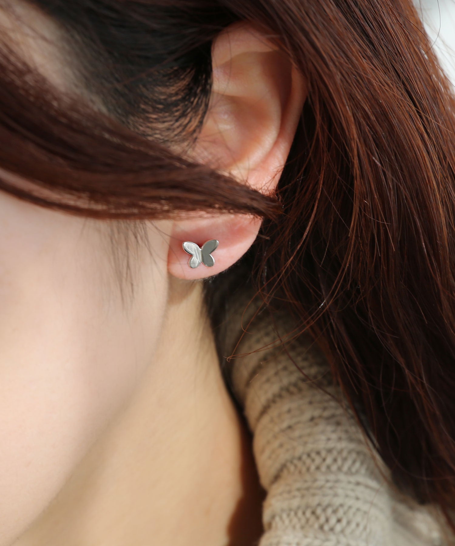 コレカラ colleca la [silver925]バタフライ スタッドピアス〈金属アレルギー対応〉