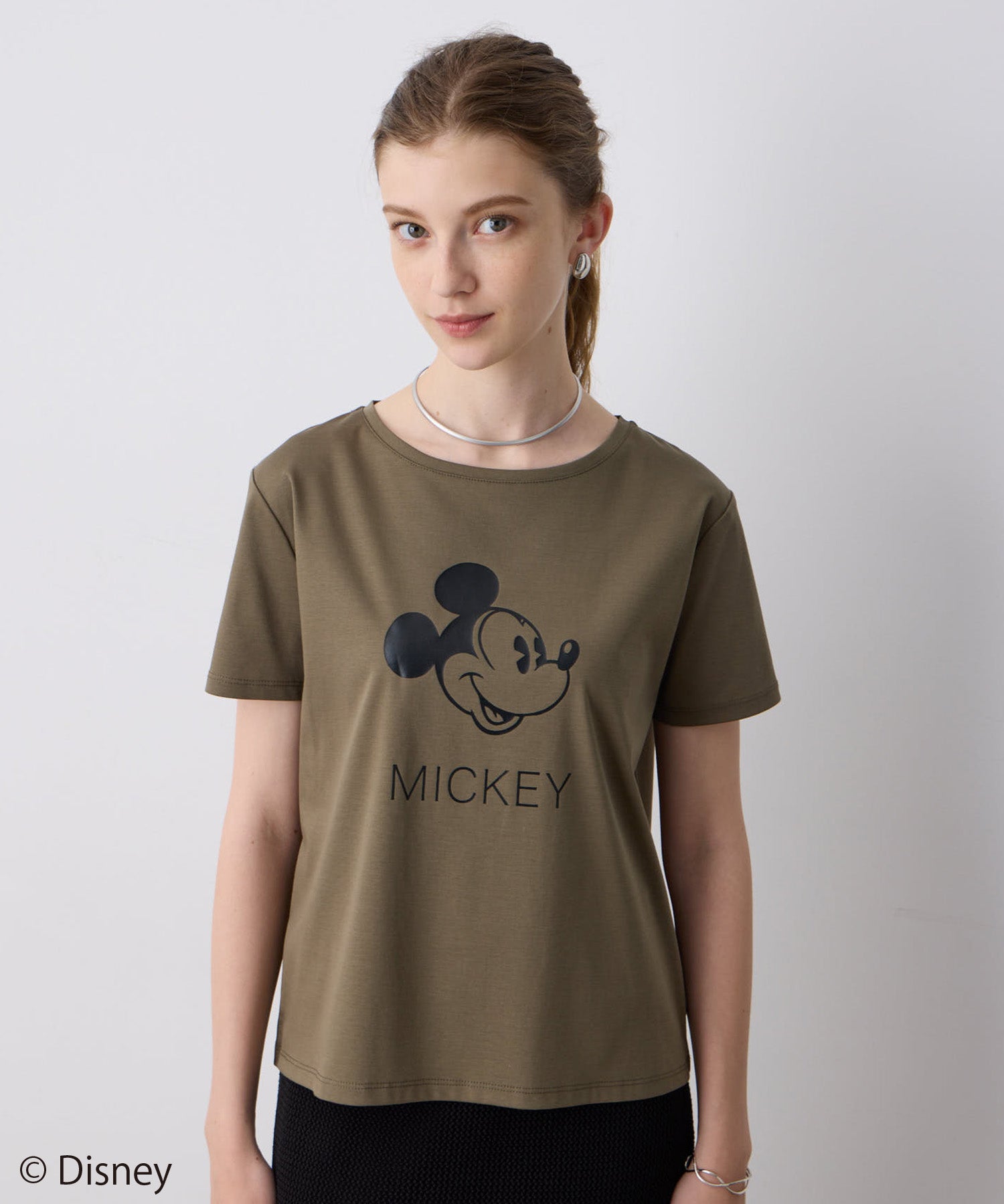 ルスークホリデー LE SOUK HOLIDAY Mickey MouseコラボロゴTシャツ （カーキ） カーキ