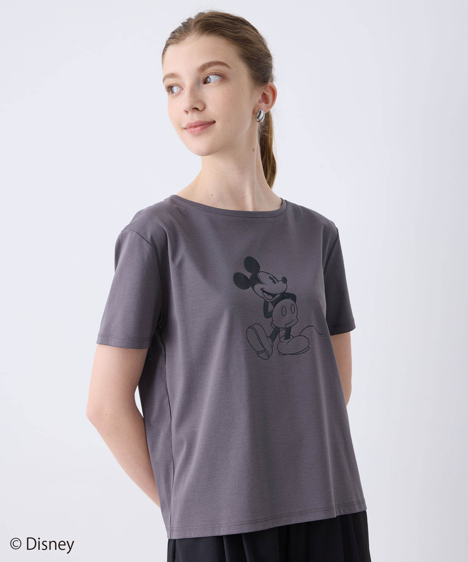 ルスークホリデー LE SOUK HOLIDAY Mickey MouseコラボモチーフTシャツ （チャコールグレー） チャコールグレー