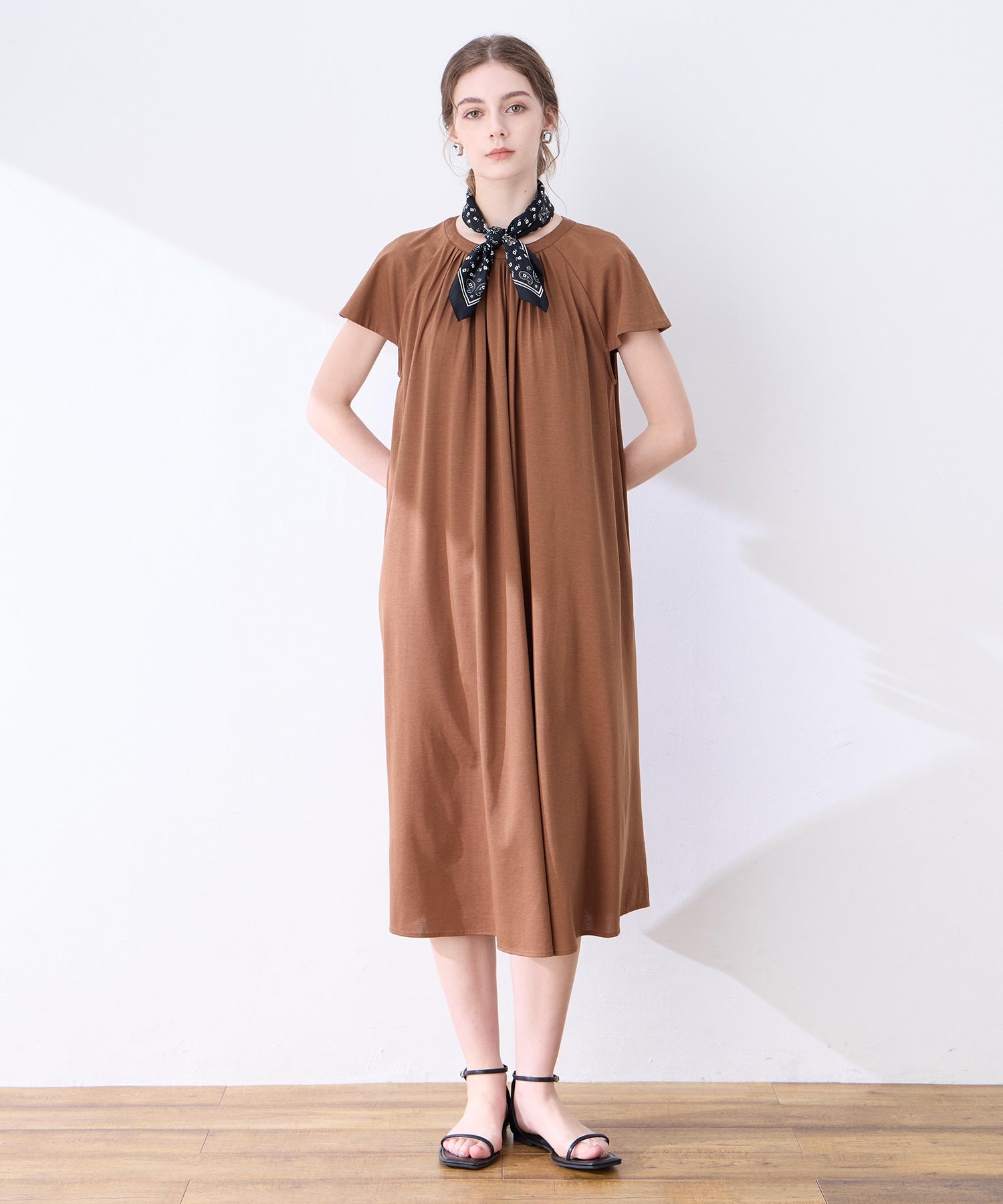ルスークホリデー LE SOUK HOLIDAY 【接触冷感】ピンタックワンピース （ブルー） ブルー