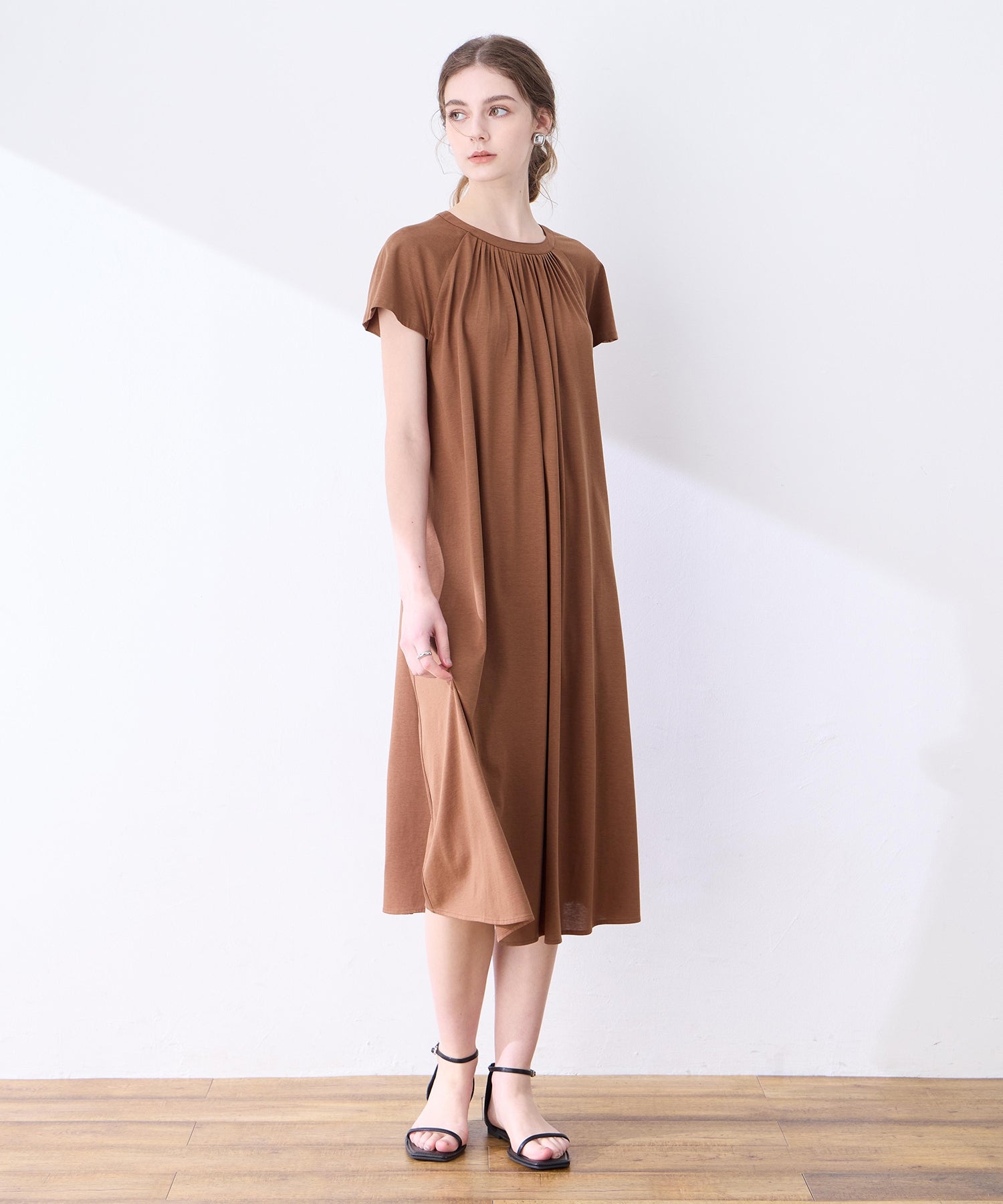 ルスークホリデー LE SOUK HOLIDAY 【接触冷感】ピンタックワンピース （ブルー） ブルー