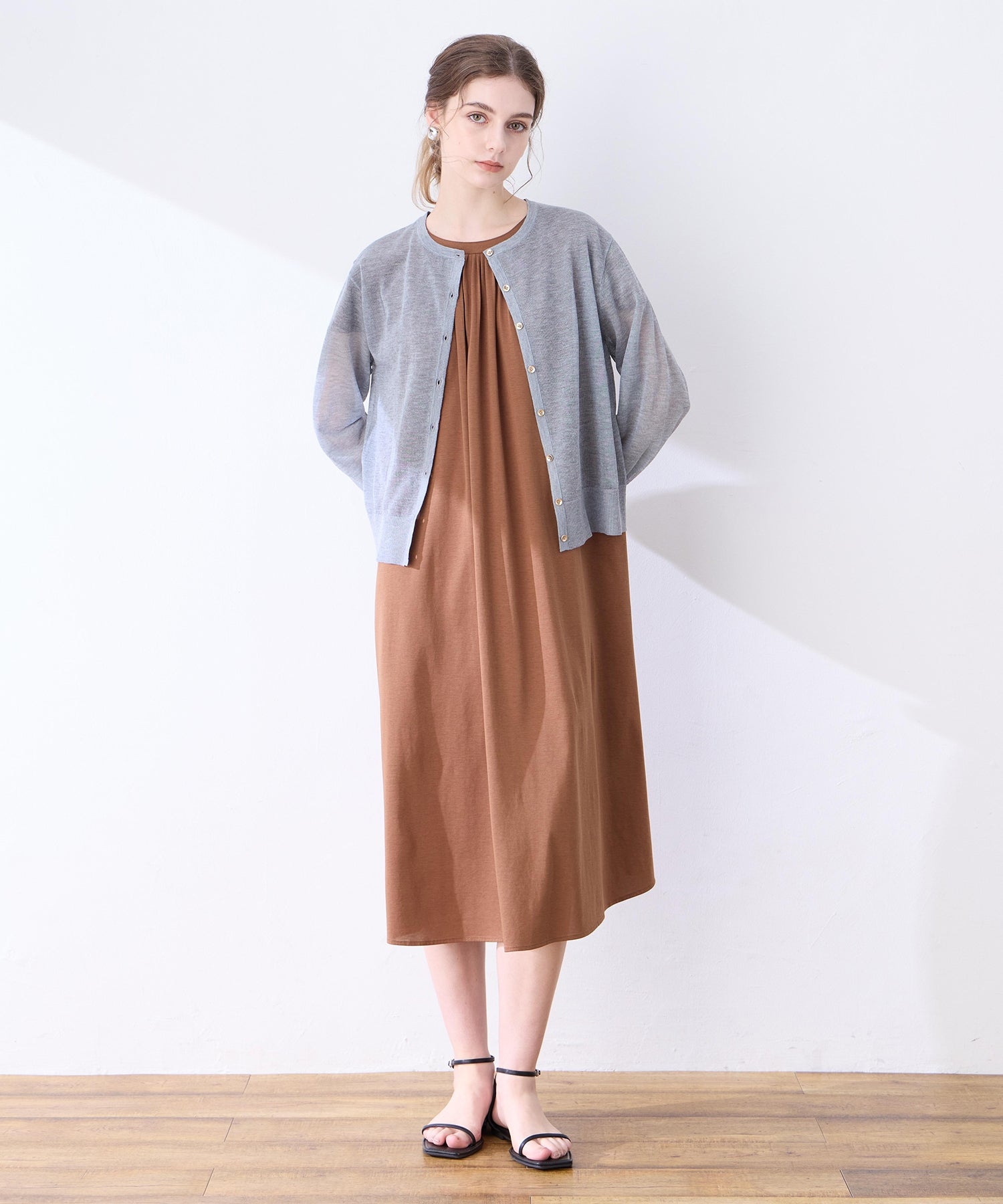 ルスークホリデー LE SOUK HOLIDAY 金ボタンシアーカーディガン （ネイビー） ネイビー