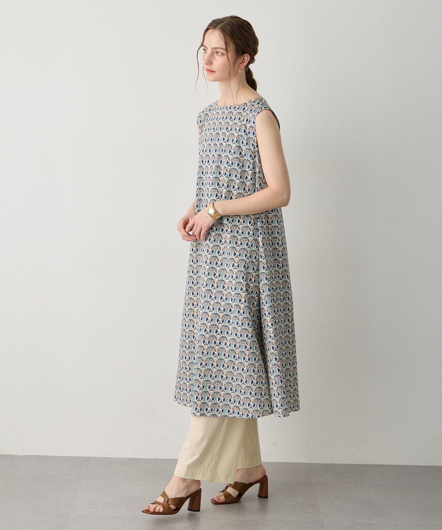 ルスークホリデー LE SOUK HOLIDAY 【Liberty】リバティプリントワンピース （ネイビー） ネイビー