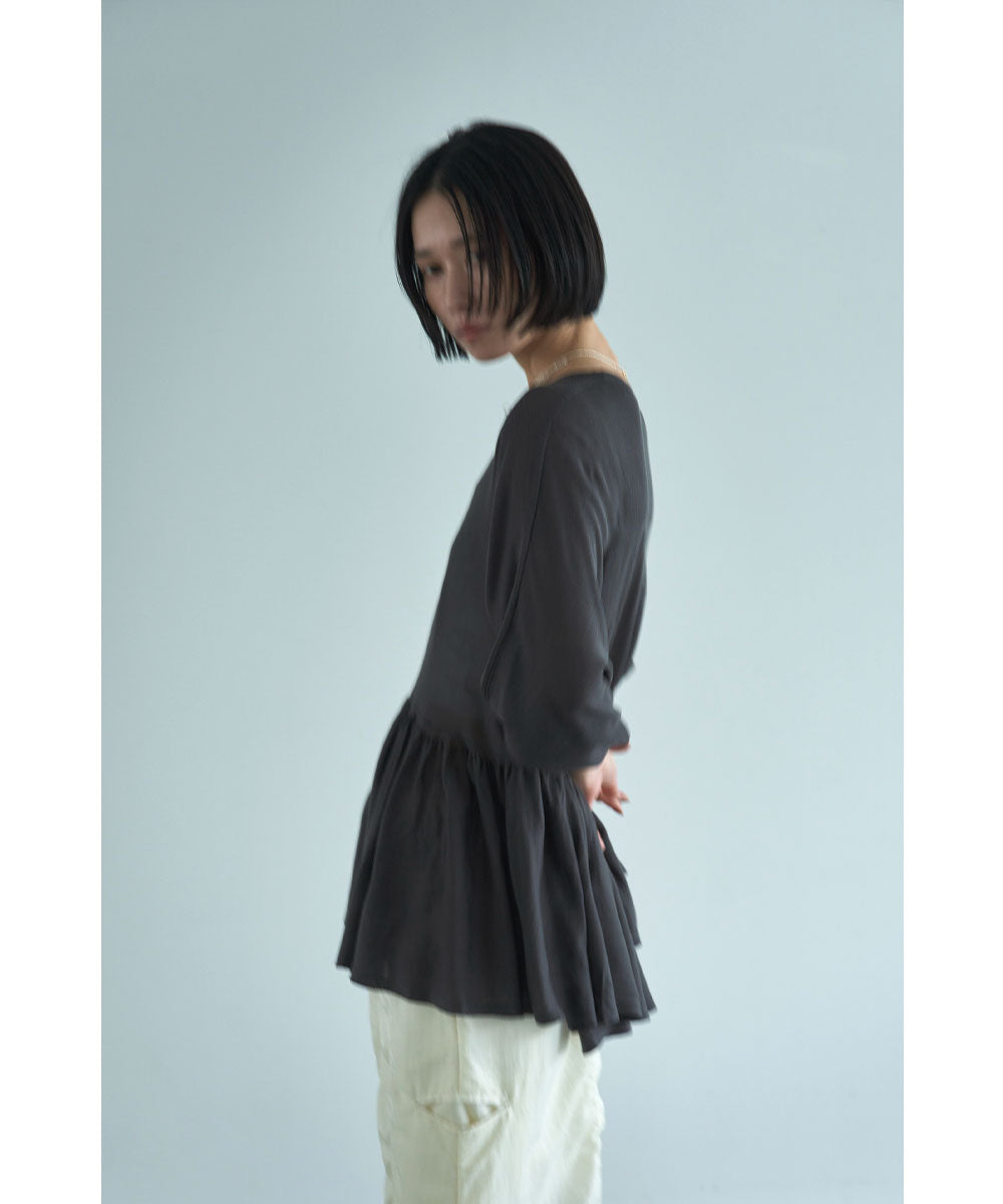 マージュール marjour PEPLUM SHEER KNIT （CHARCOAL） CHARCOAL