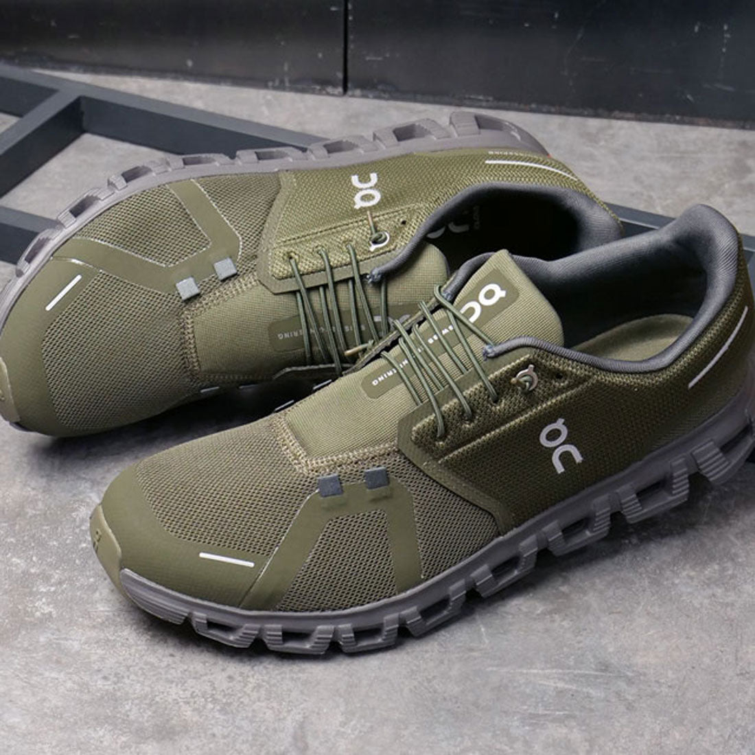 オン On Cloud 6 M Olive/Eclipse [3MF10070656] （Olive/Eclipse） Olive/Eclipse