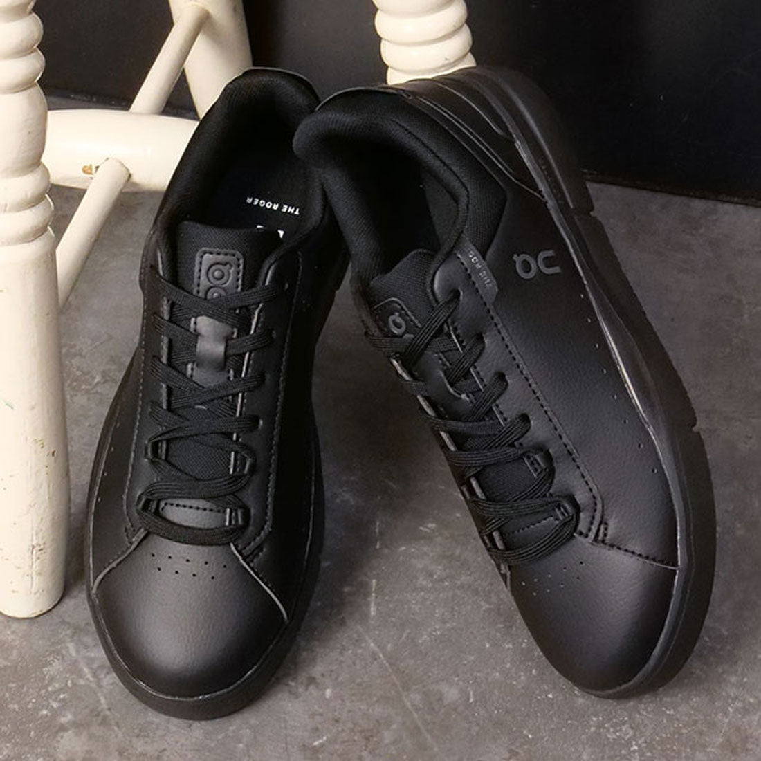 オン On THE ROGER Advantage W Black/Black [3WF30391043] （Black/Black） Black/Black