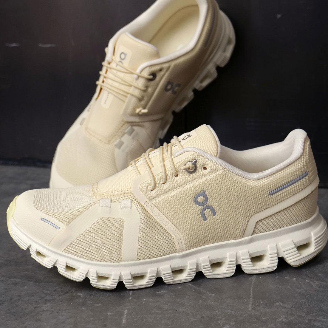 オン On Cloud 6 W Castor/Ivory [3WF10064297] （Castor/Ivory） Castor/Ivory