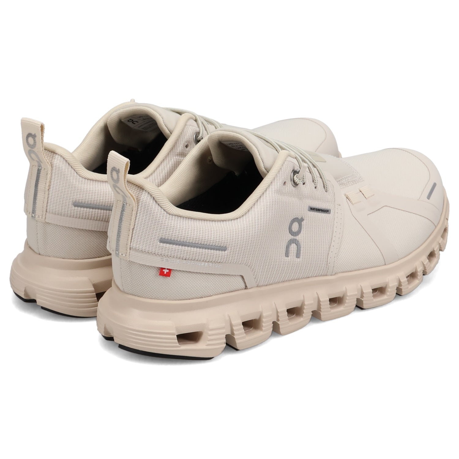 オン On クラウド6 ウォータープルーフ スニーカー レディース 防水 CLOUD 6 WATERPROOF W オフ ホワイト 3WF10053036 （MMM） MMM