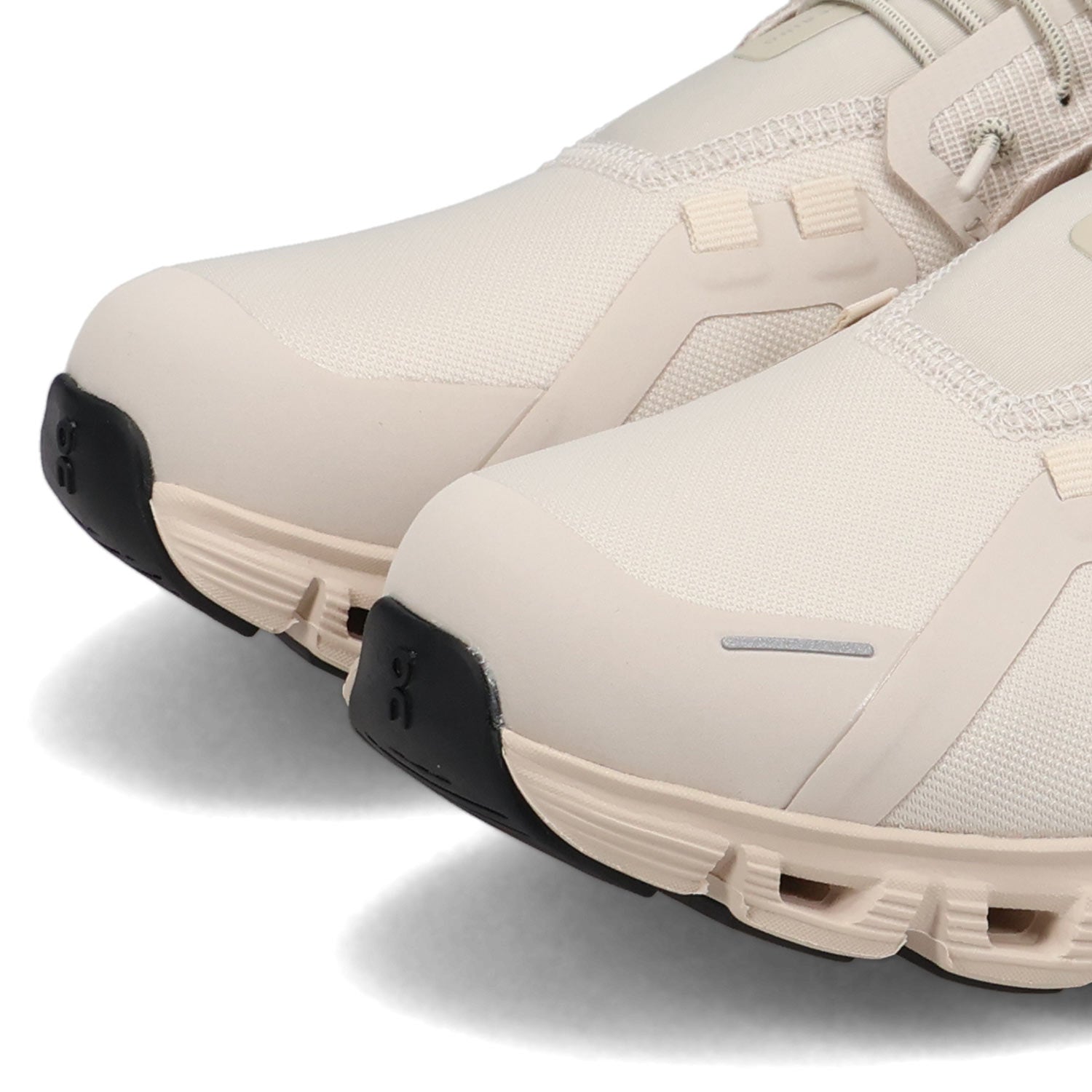 オン On クラウド6 ウォータープルーフ スニーカー レディース 防水 CLOUD 6 WATERPROOF W オフ ホワイト 3WF10053036 （MMM） MMM