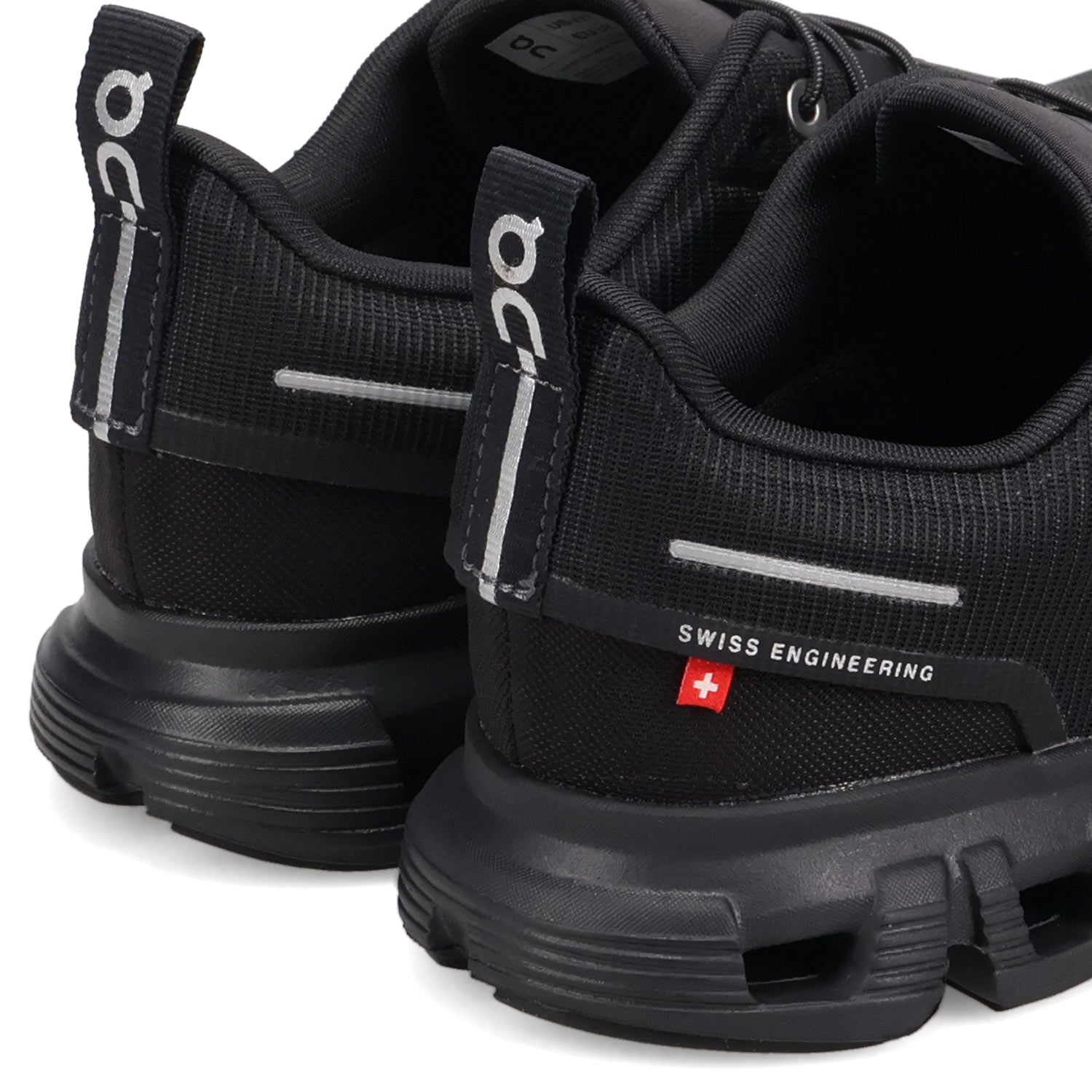 オン On スニーカー クラウド 6 ウォータープルーフ レディース CLOUD 6 WATERPROOF ブラック 黒 3WF10051043 （MMM） MMM