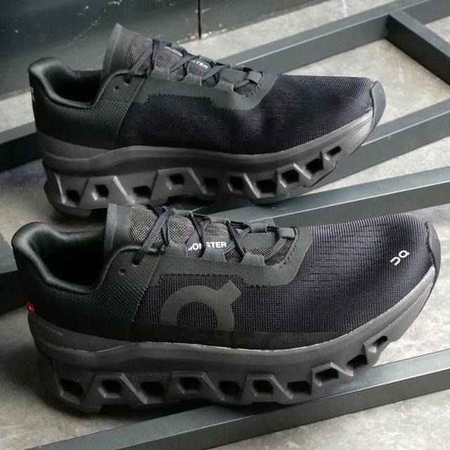 オン On W Cloudmonster Black/Magnet [61.99024]