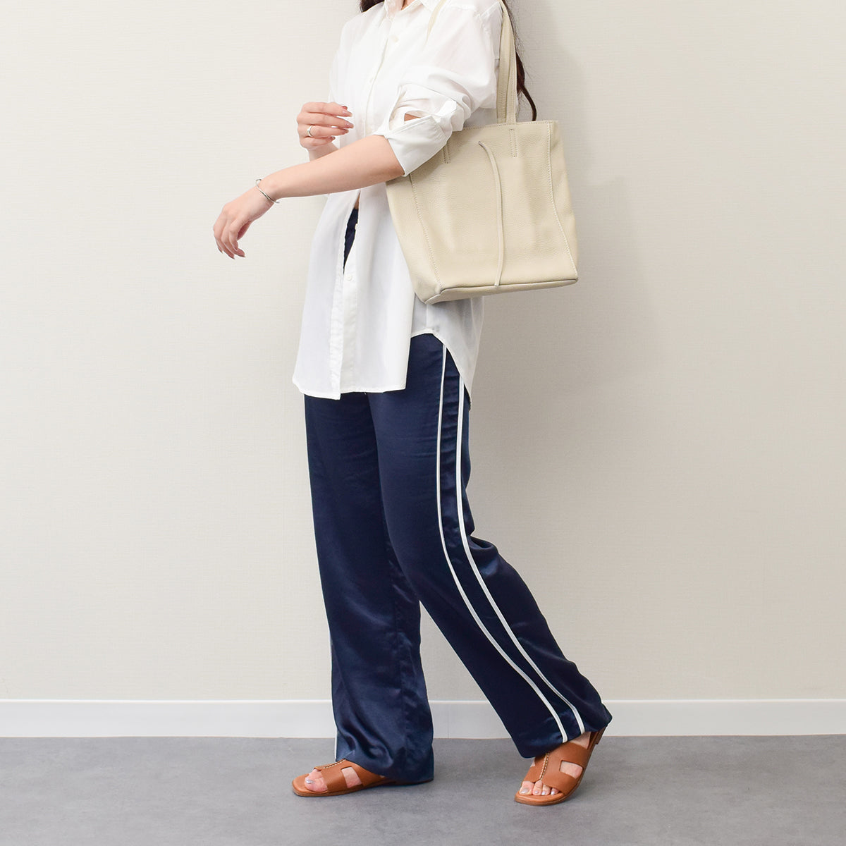オー マイ サンダルズ Oh my Sandals スクエアトウフラットレザーサンダル （ブラウン） ブラウン