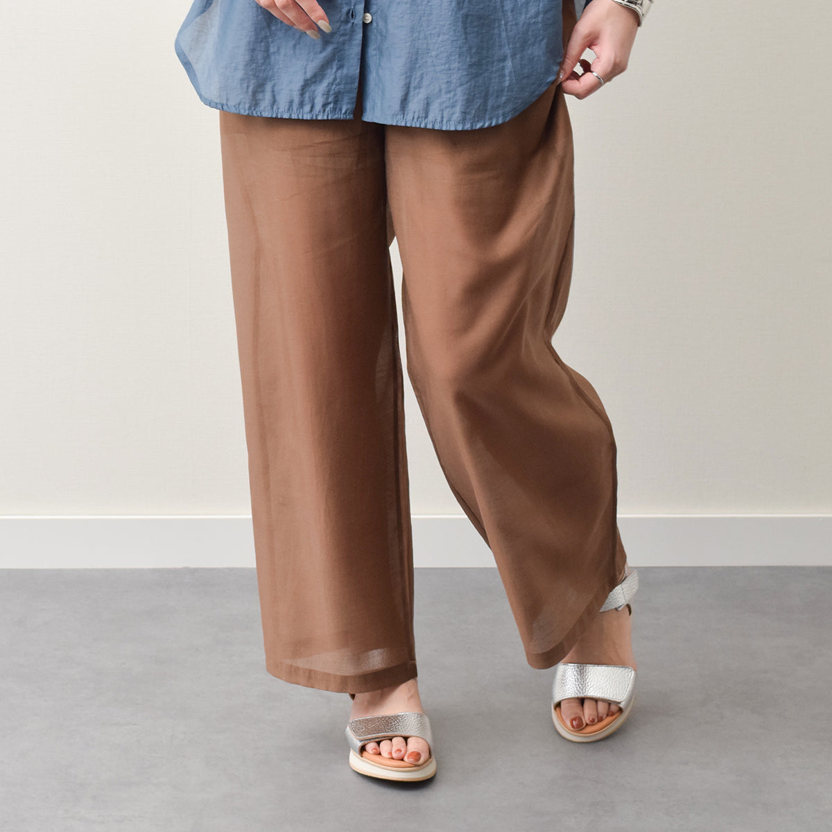 オー マイ サンダルズ Oh my Sandals ベルクロローヒールサンダル （シルバー） シルバー