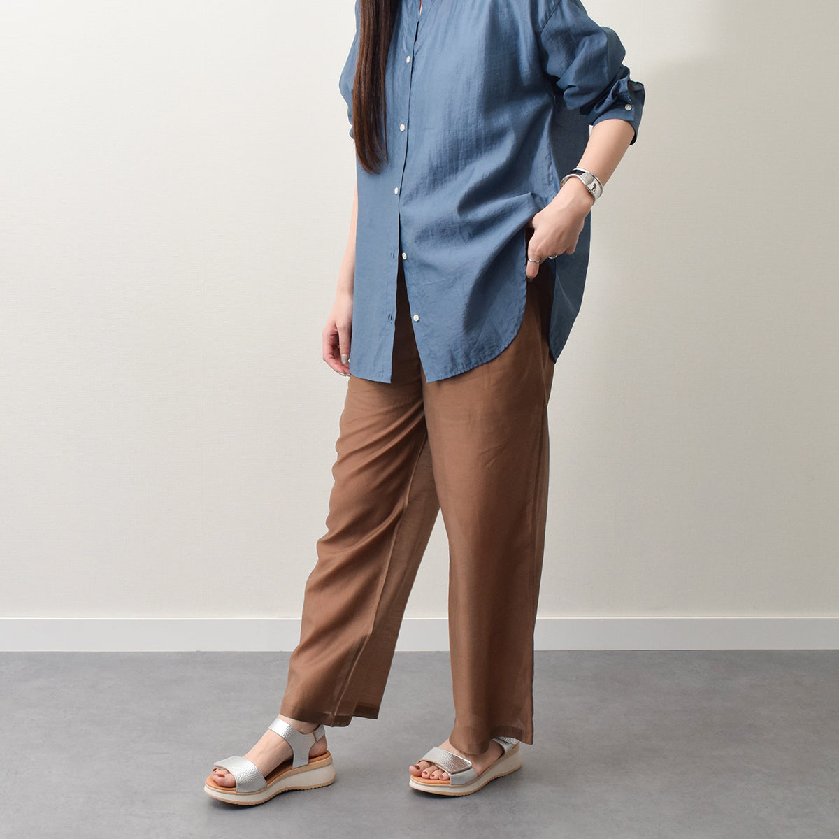 オー マイ サンダルズ Oh my Sandals ベルクロローヒールサンダル （シルバー） シルバー