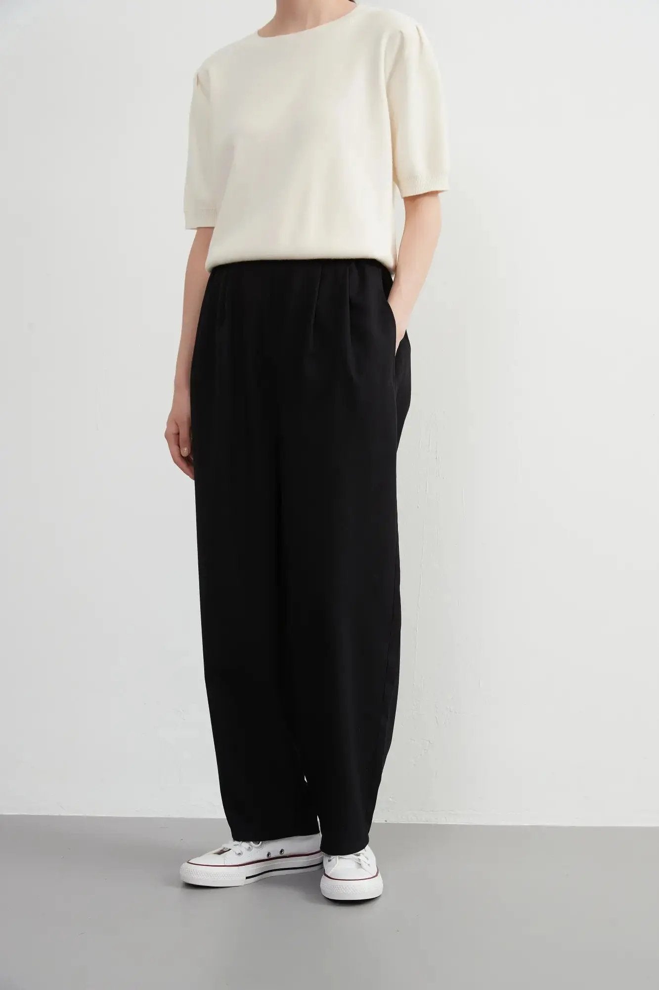 On One's Own Elegant Adult Cable Loose Silhouette Slacks - Easy to Wear with Elastic Waist - Office Casual Beautiful Leg Pants