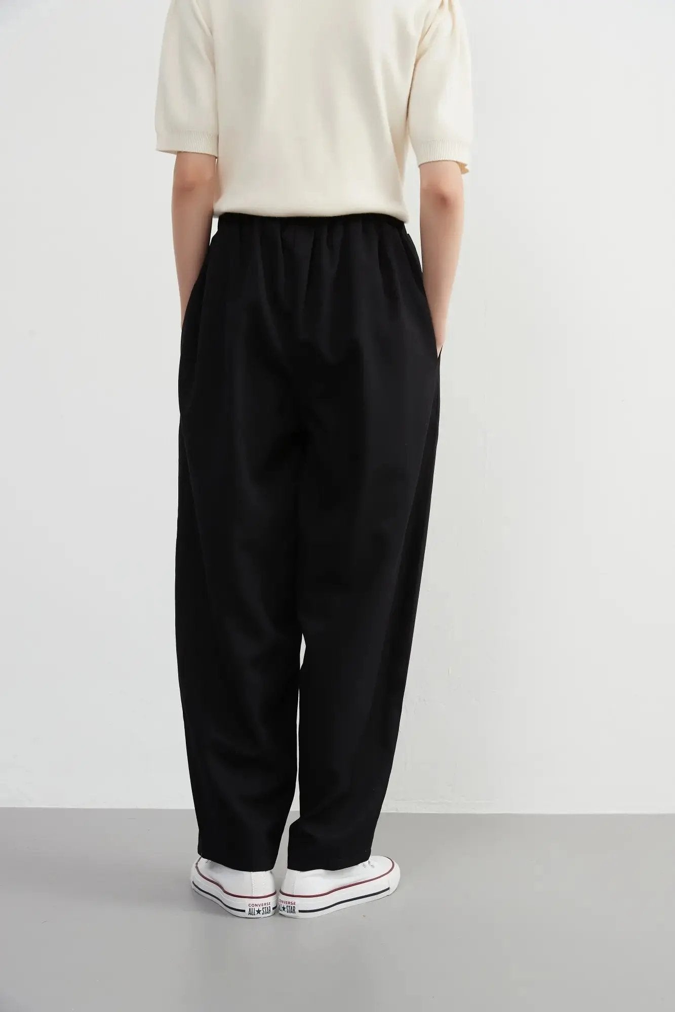 On One's Own Elegant Adult Cable Loose Silhouette Slacks - Easy to Wear with Elastic Waist - Office Casual Beautiful Leg Pants