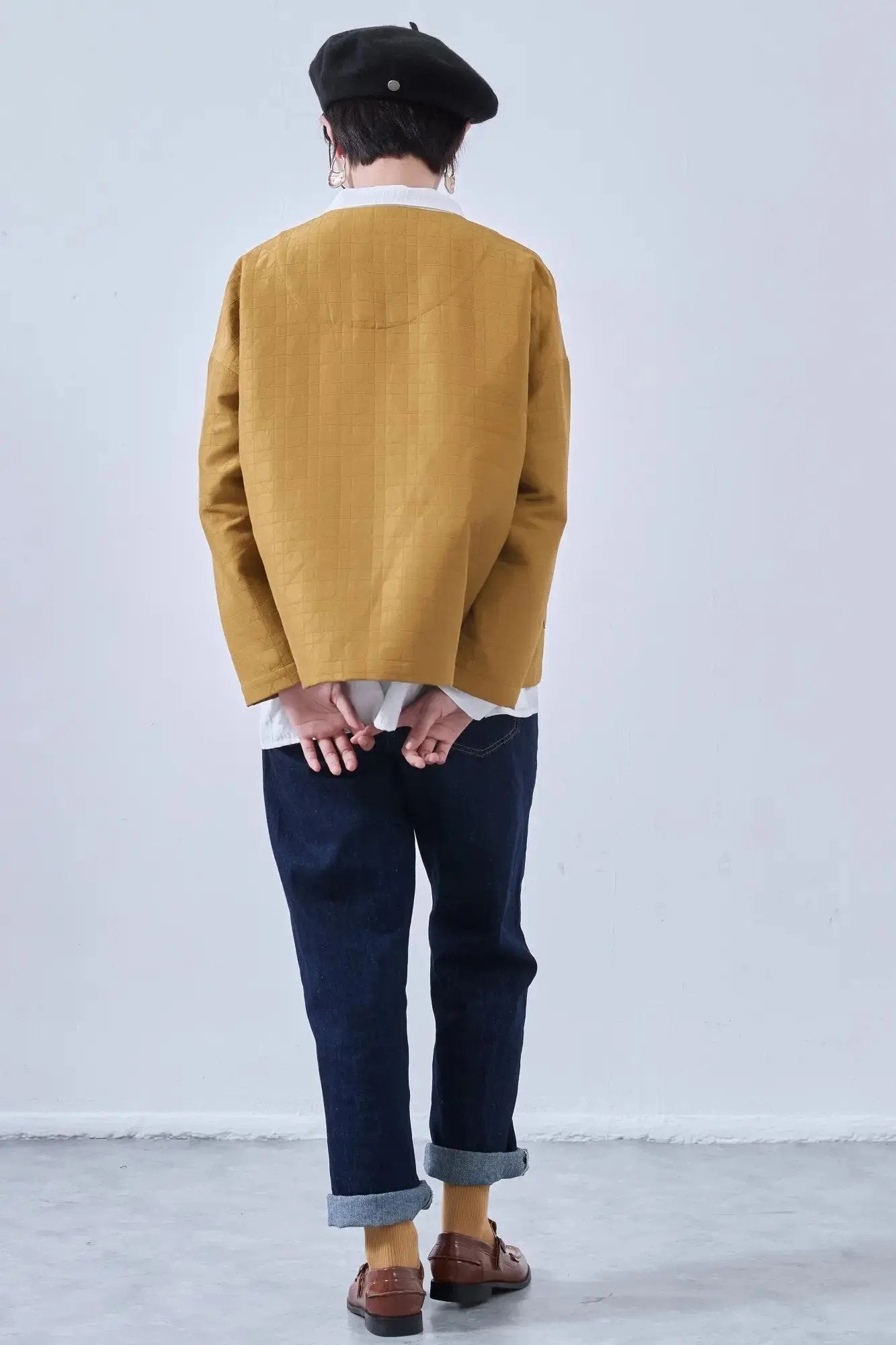 オンワンズオン On One's Own ラウンドヘム・ノーカラー・キルティング風ジャケット・春秋長袖アウター （MUSTARD） MUSTARD