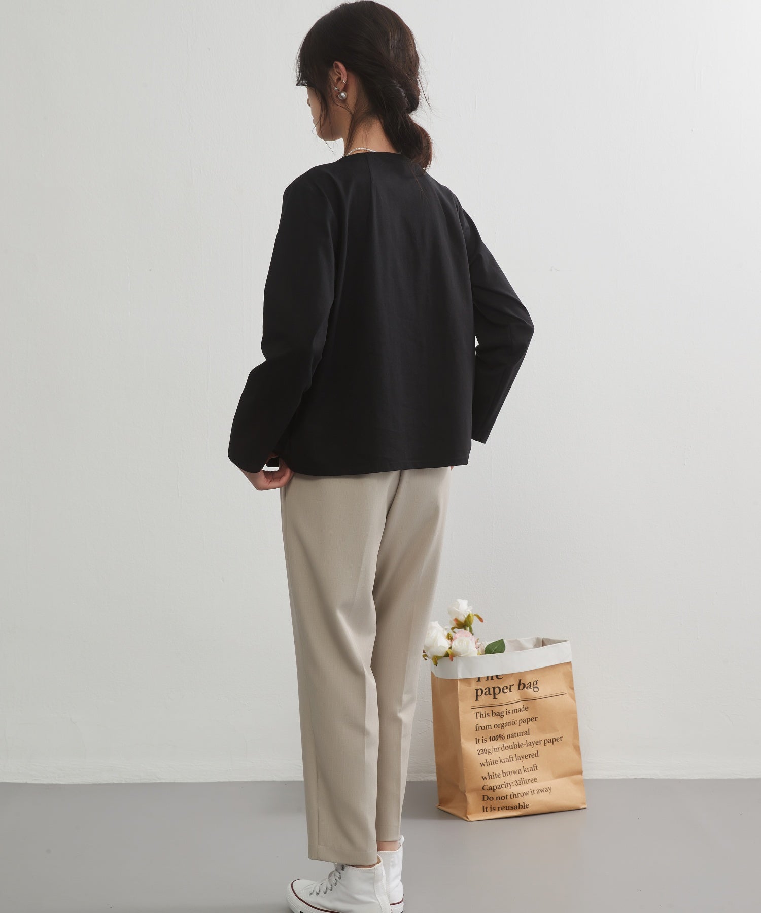 オンワンズオン On One's Own 二重衿風ラウンドカラーデザインダーツ長袖Tシャツ （BLACK） BLACK