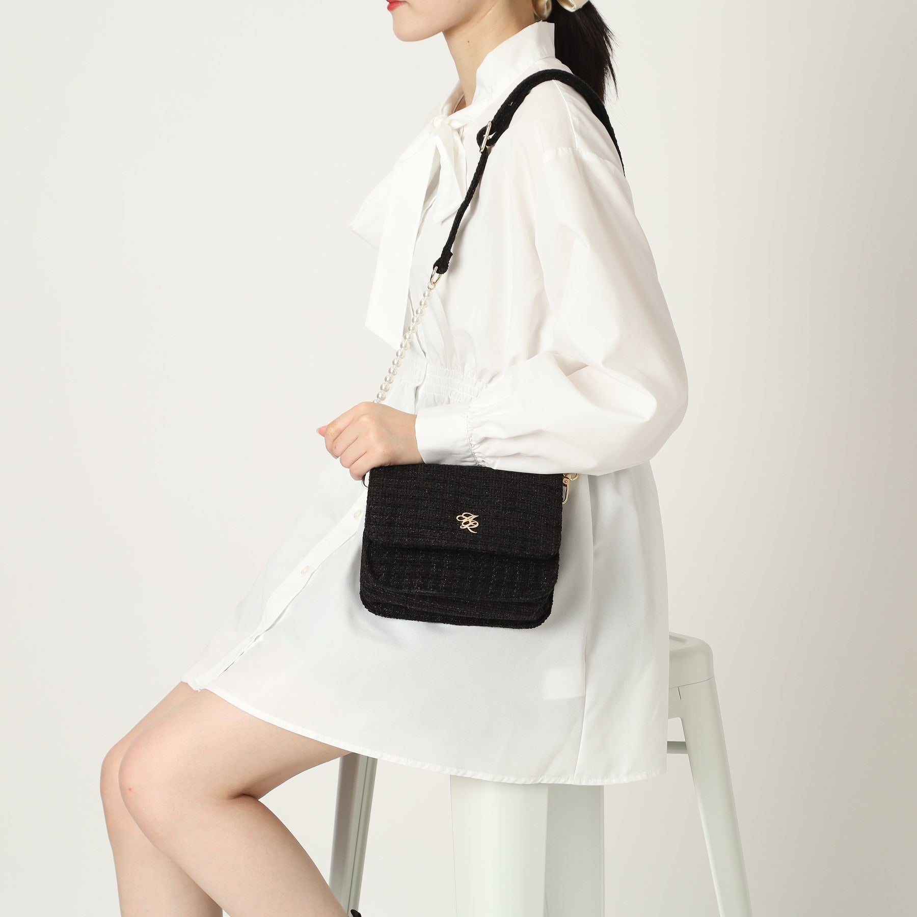 オーバータッシェ Ober Tashe フェイクパール×チェーンベルト ミニショルダー