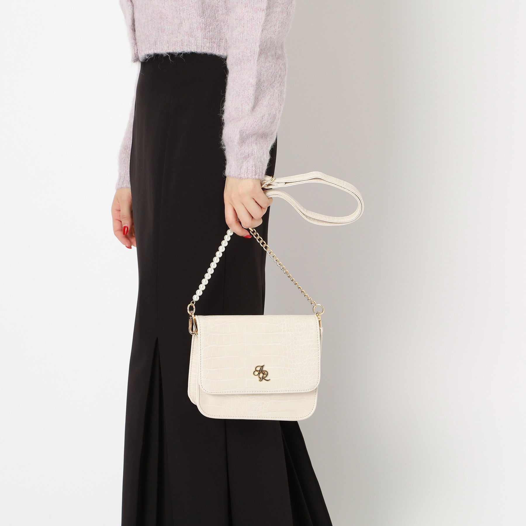 オーバータッシェ Ober Tashe フェイクパール×チェーンベルト ミニショルダー