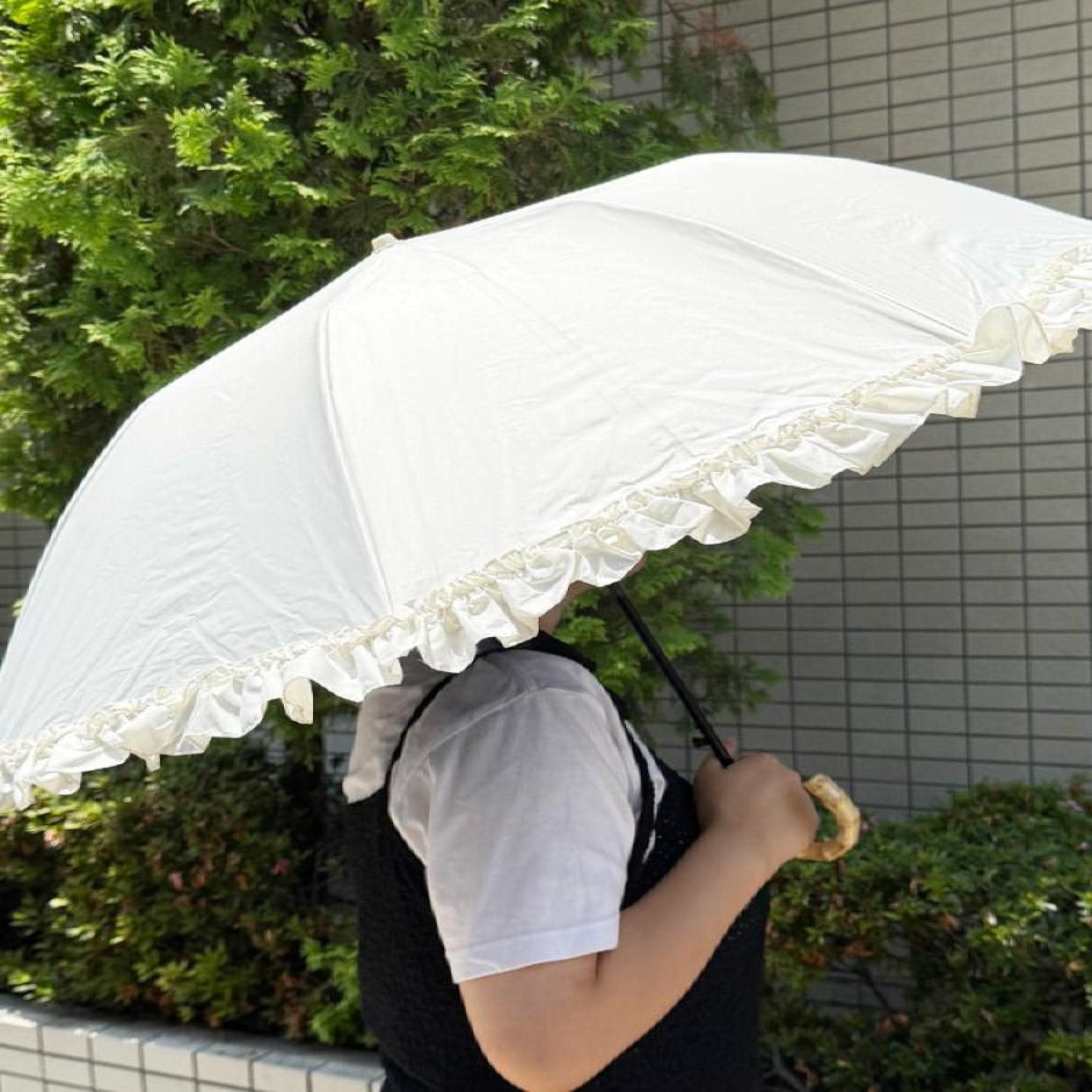 オーバータッシェ Ober Tashe 完全遮光 遮光率100％ 晴雨兼用日傘 リボン折りたたみ傘 （オフホワイト(003)） オフホワイト(003)