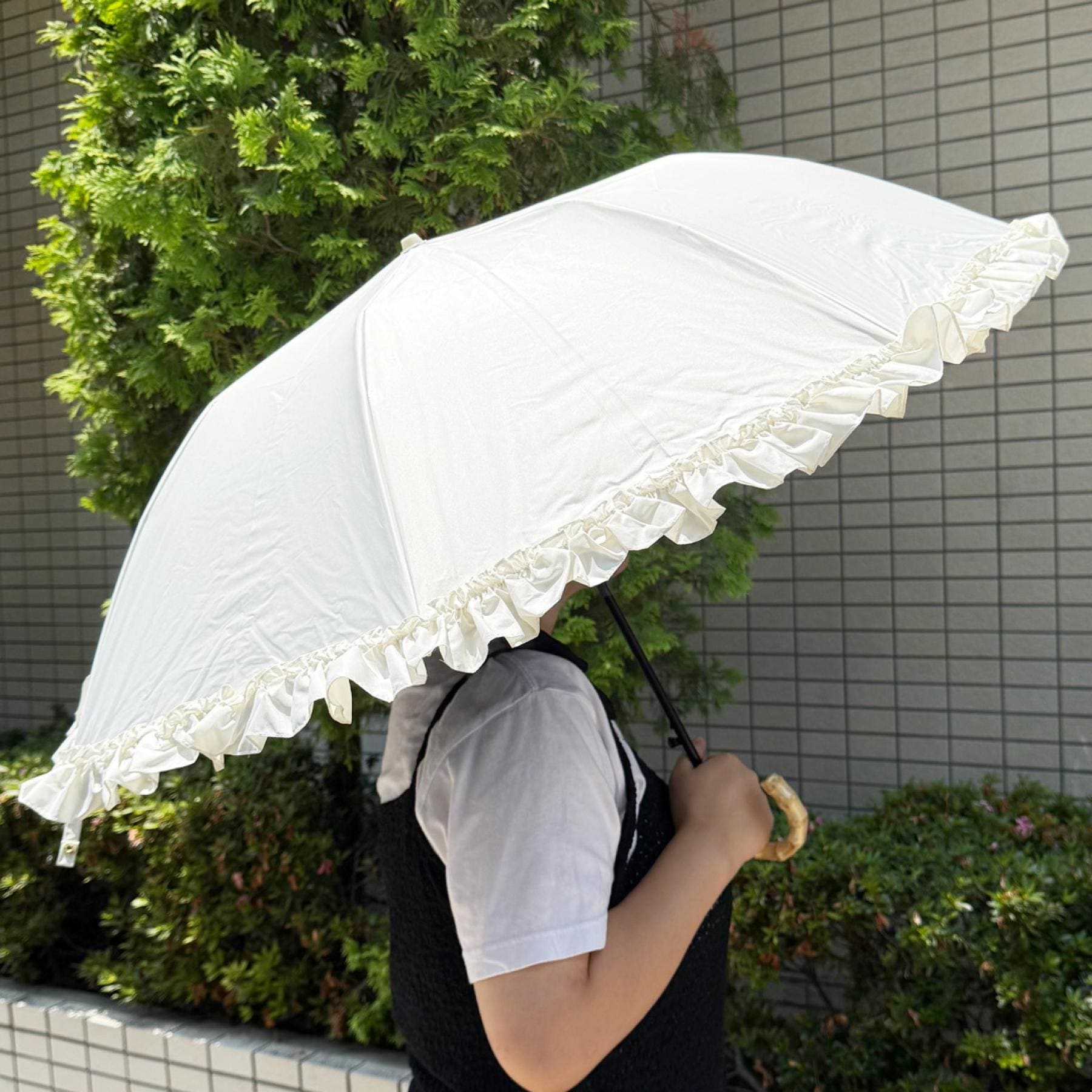 オーバータッシェ Ober Tashe 完全遮光 遮光率100％ 晴雨兼用日傘 リボン折りたたみ傘 （オフホワイト(003)） オフホワイト(003)