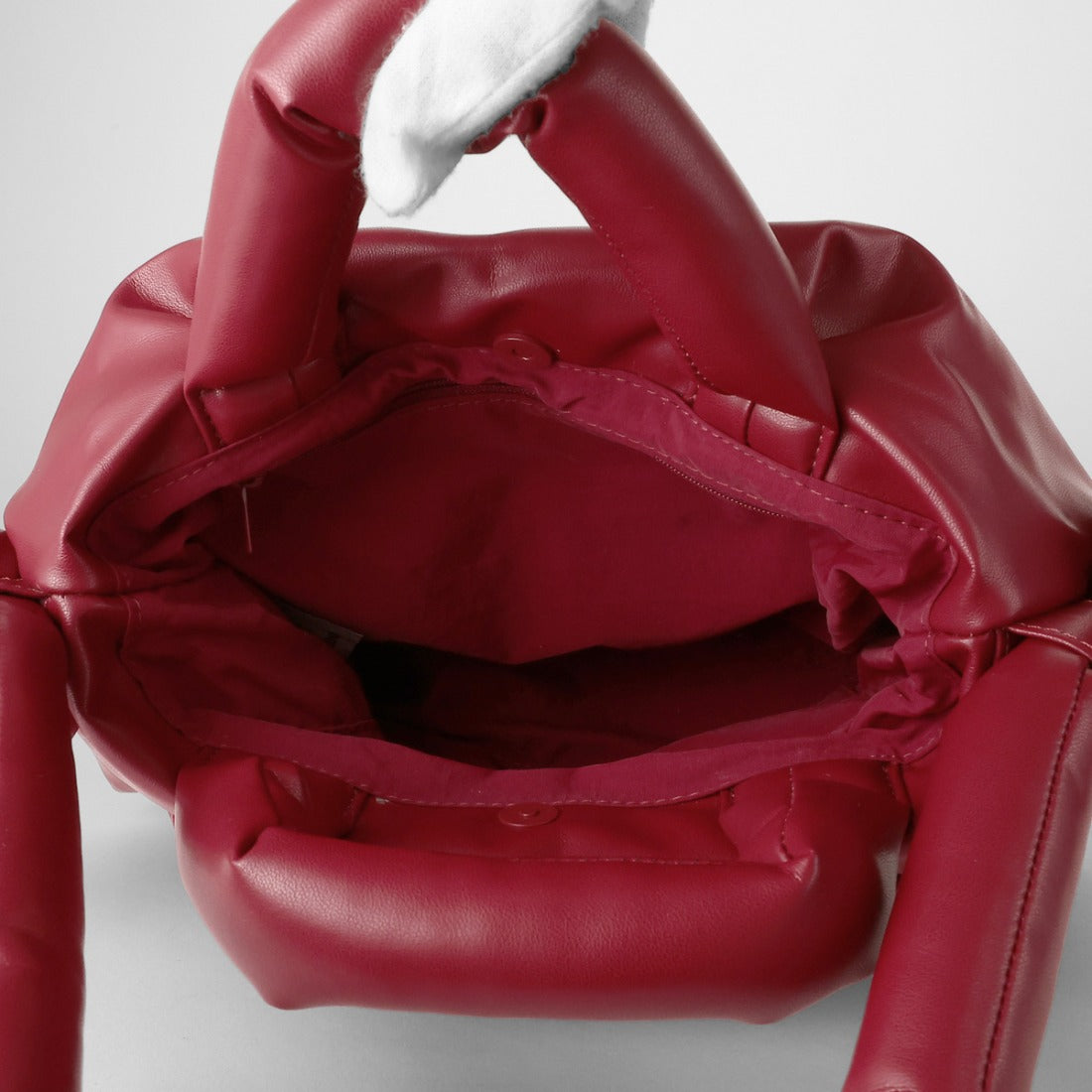 オレンド OLEND ショルダーバッグ ミニオナ ヴィーガンレザー チェリーレッド 2WAY MINIONA VEGAN LEATHER CHERRY （チェリーレッド） チェリーレッド