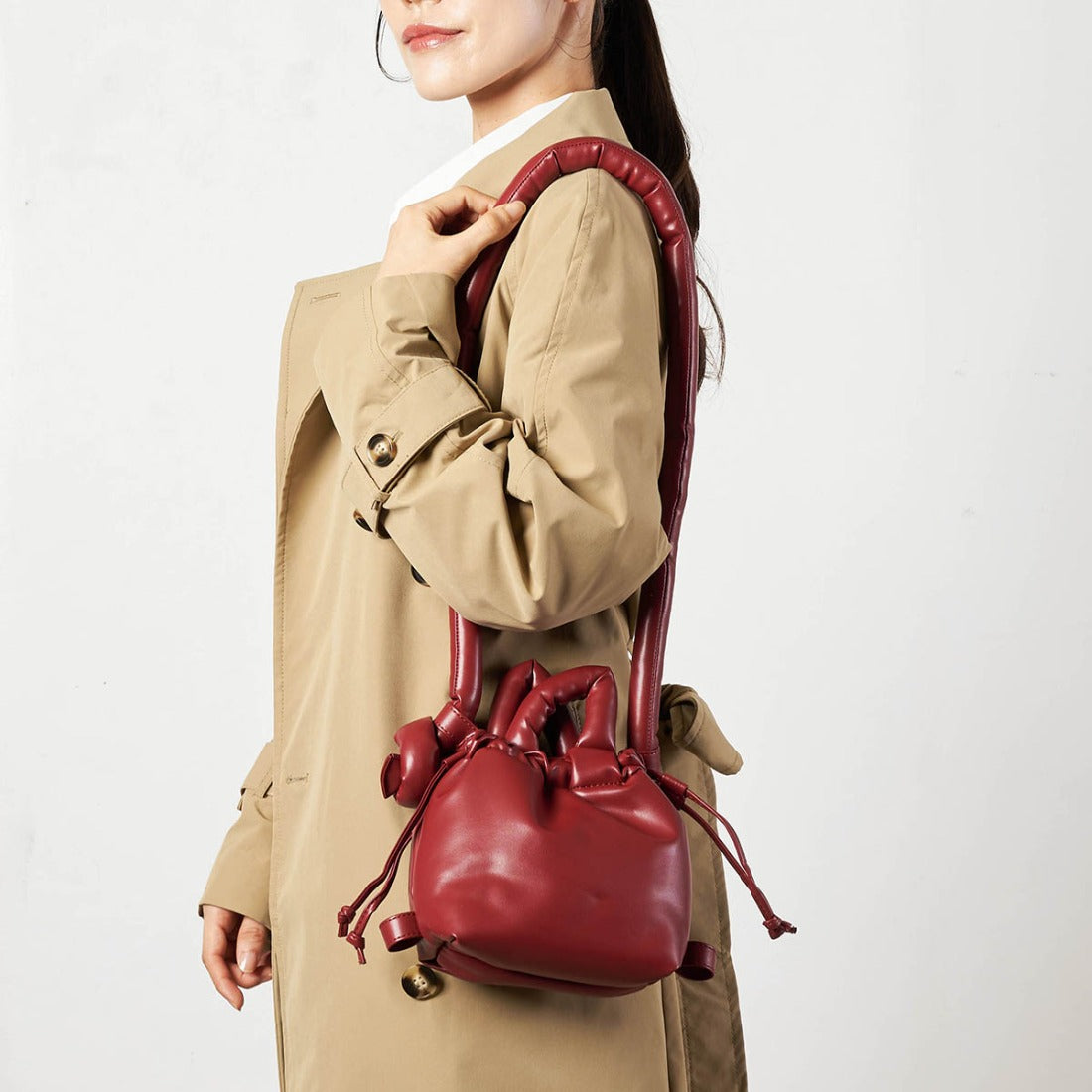オレンド OLEND ショルダーバッグ マイクロオナ ヴィーガンレザー チェリーレッド 2WAY MICRO ONA VEGAN LEATHER CHERRY （チェリーレッド） チェリーレッド