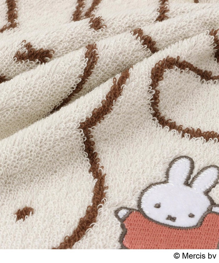 ワンズテラス one'sterrace ◆Dick Bruna miffy イニシャルタオルハンカチ A （アイボリー(904)） アイボリー(904)