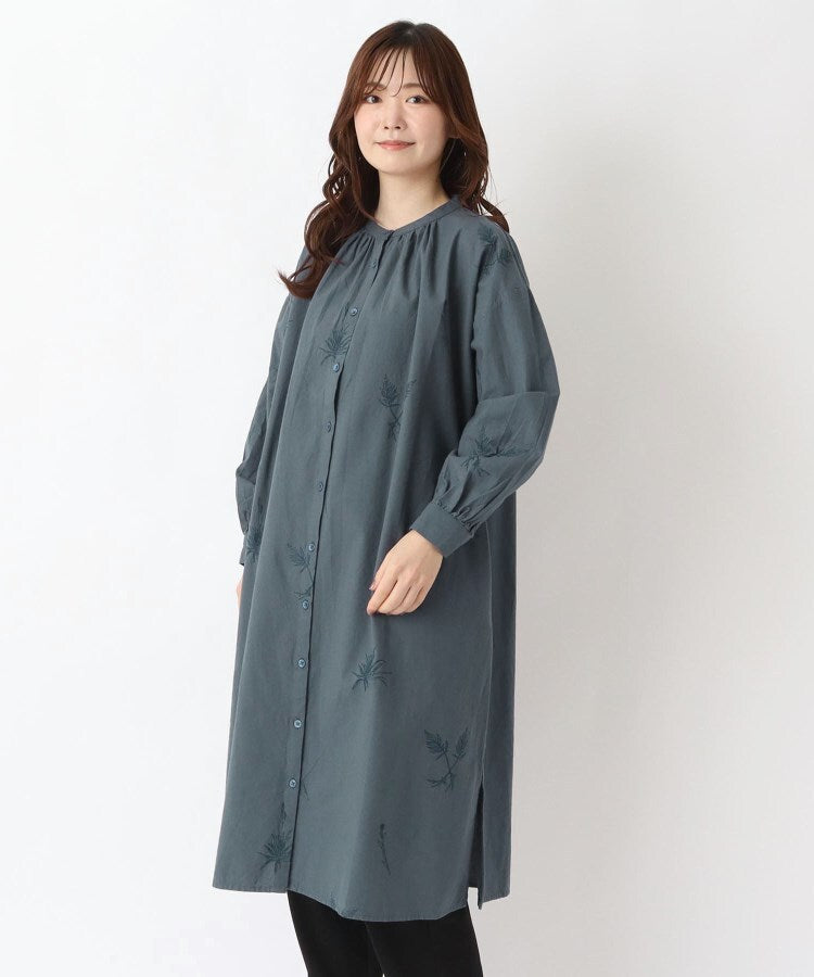ワンズテラス one'sterrace ◆刺繍ワンピース （ブルー(993)） ブルー(993)