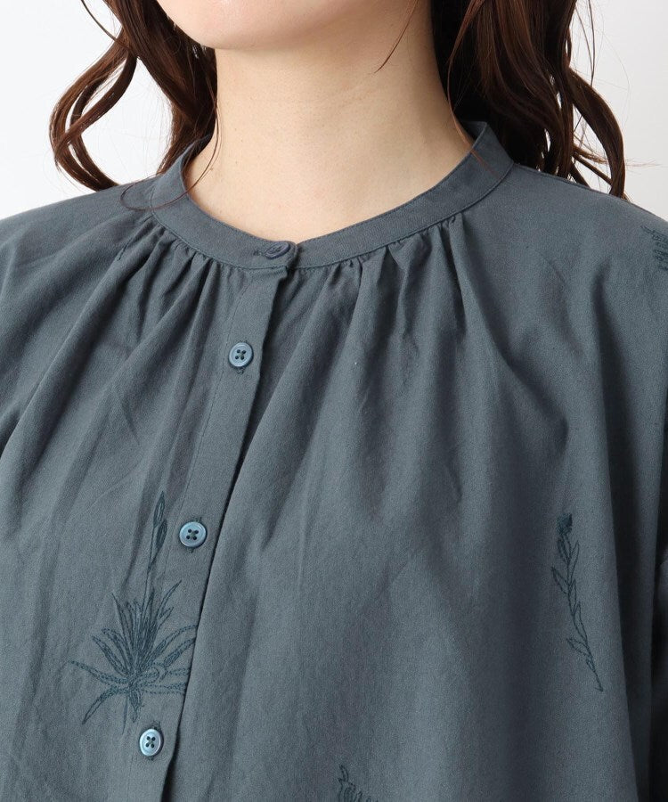 ワンズテラス one'sterrace ◆刺繍ワンピース （ブルー(993)） ブルー(993)