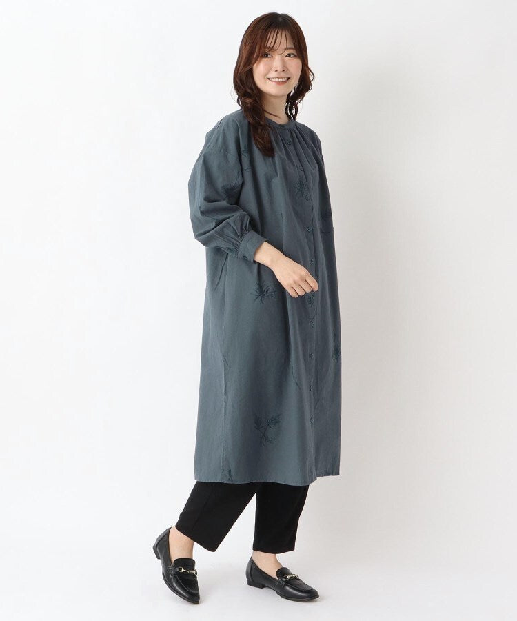 ワンズテラス one'sterrace ◆刺繍ワンピース （ブルー(993)） ブルー(993)