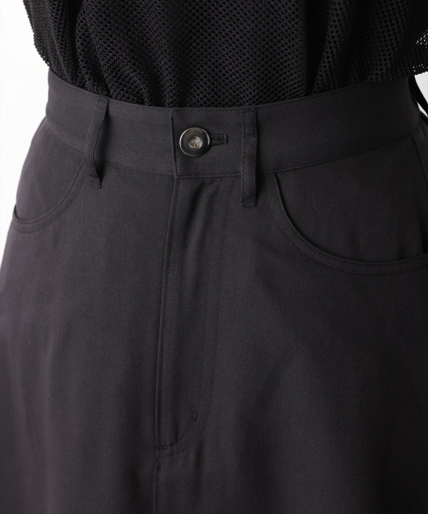 ワンズトゥルー ONE'S TRUE バックプリーツスカート （黒） 黒