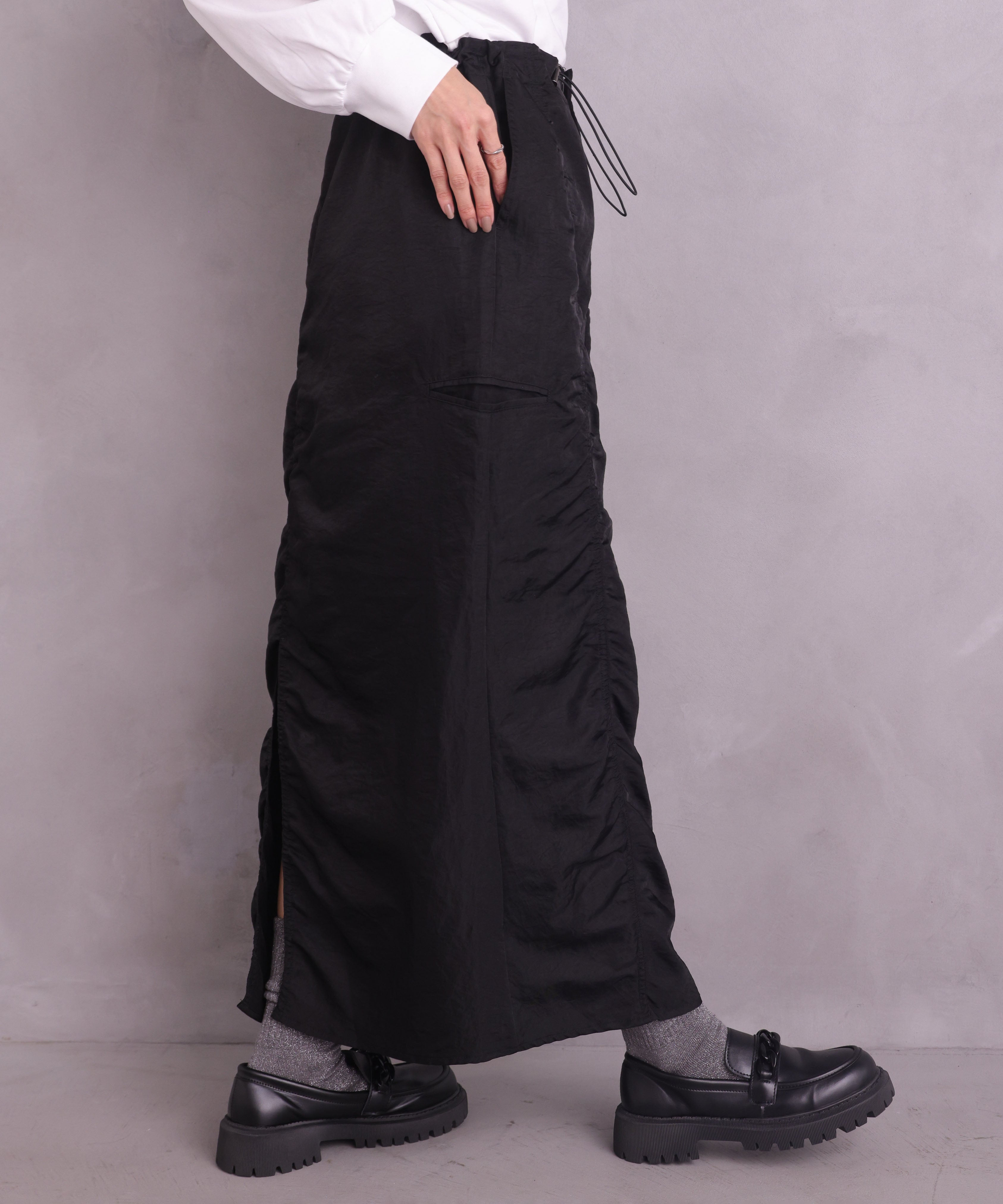 One's True Drawstring Skirt