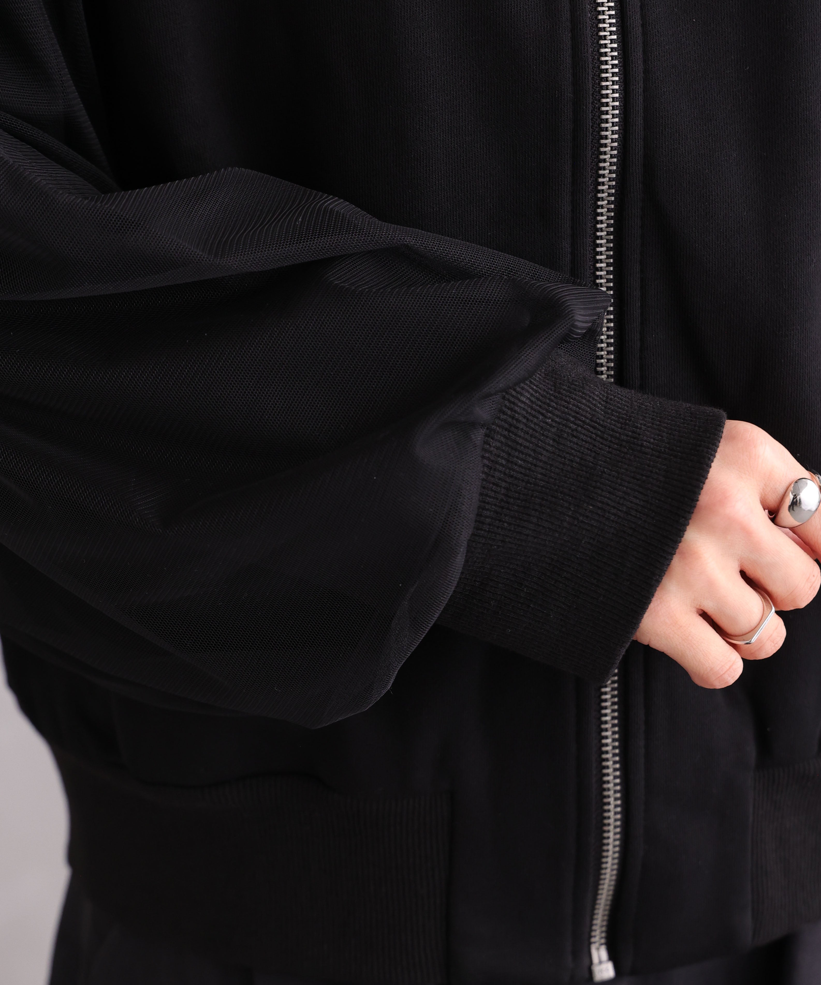 WANDSTHREE ONE'S TRUE Chiffon Oversleeve Blouson