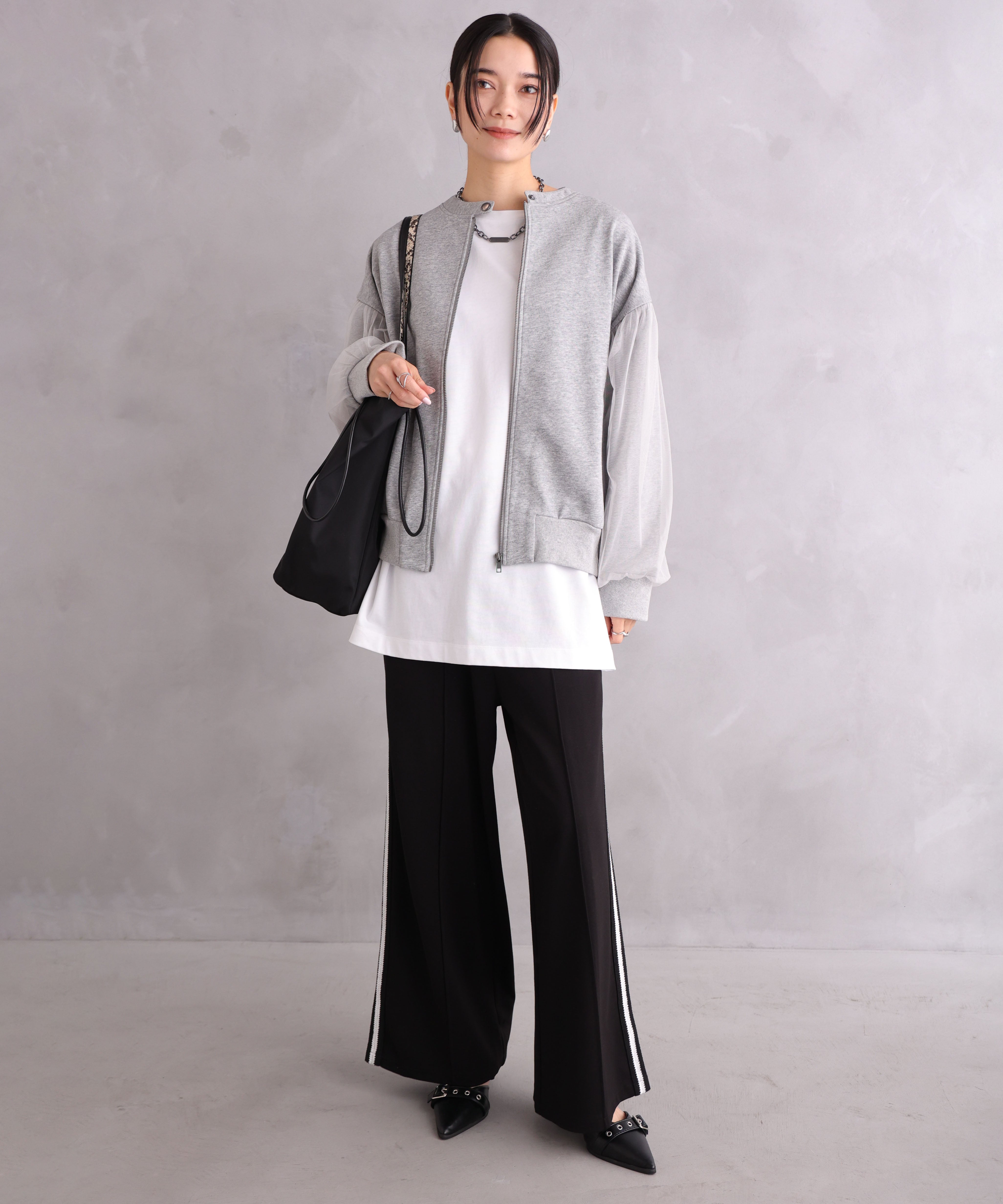 WANDSTHREE ONE'S TRUE Chiffon Oversleeve Blouson
