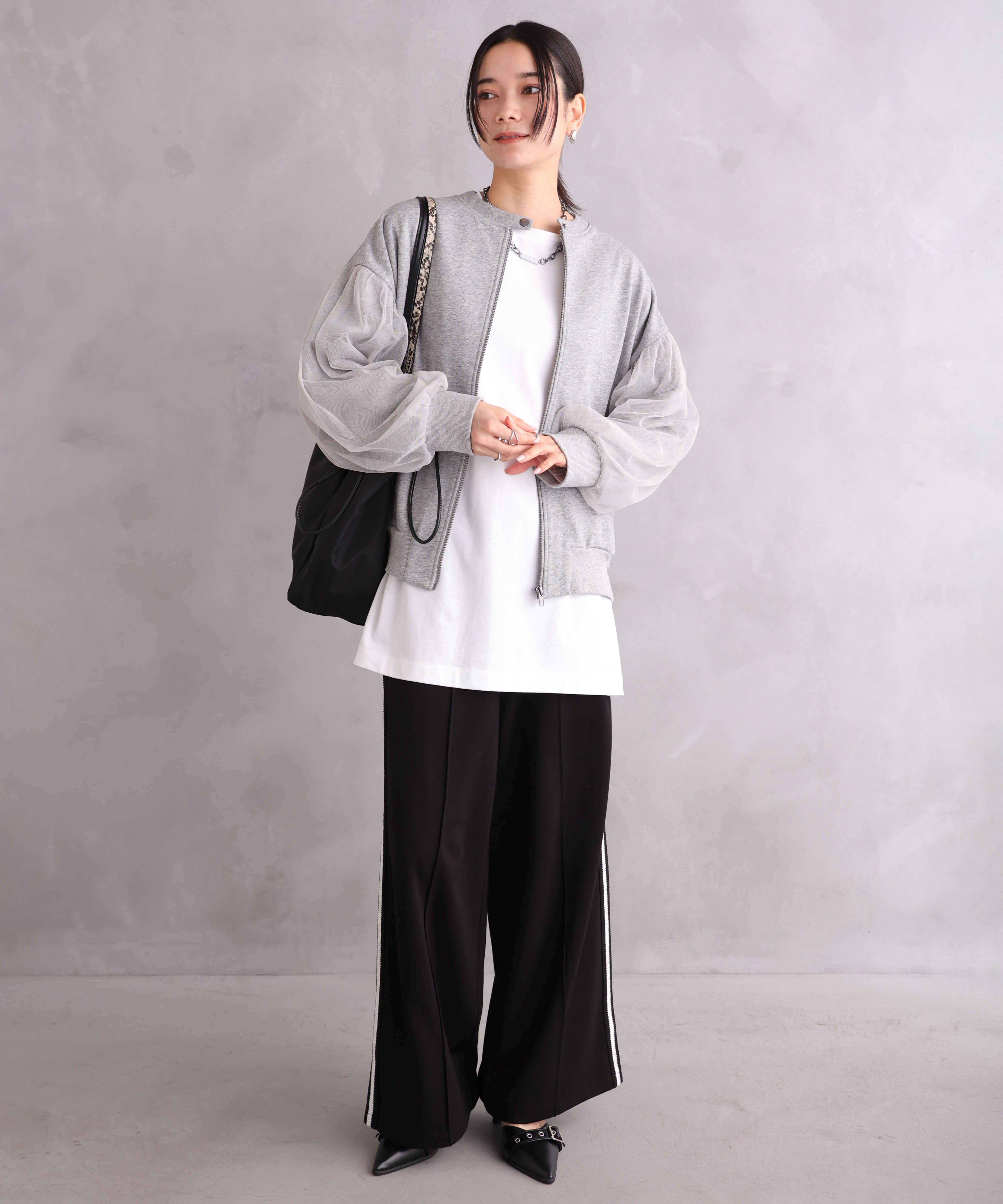 WANDSTHREE ONE'S TRUE Chiffon Oversleeve Blouson