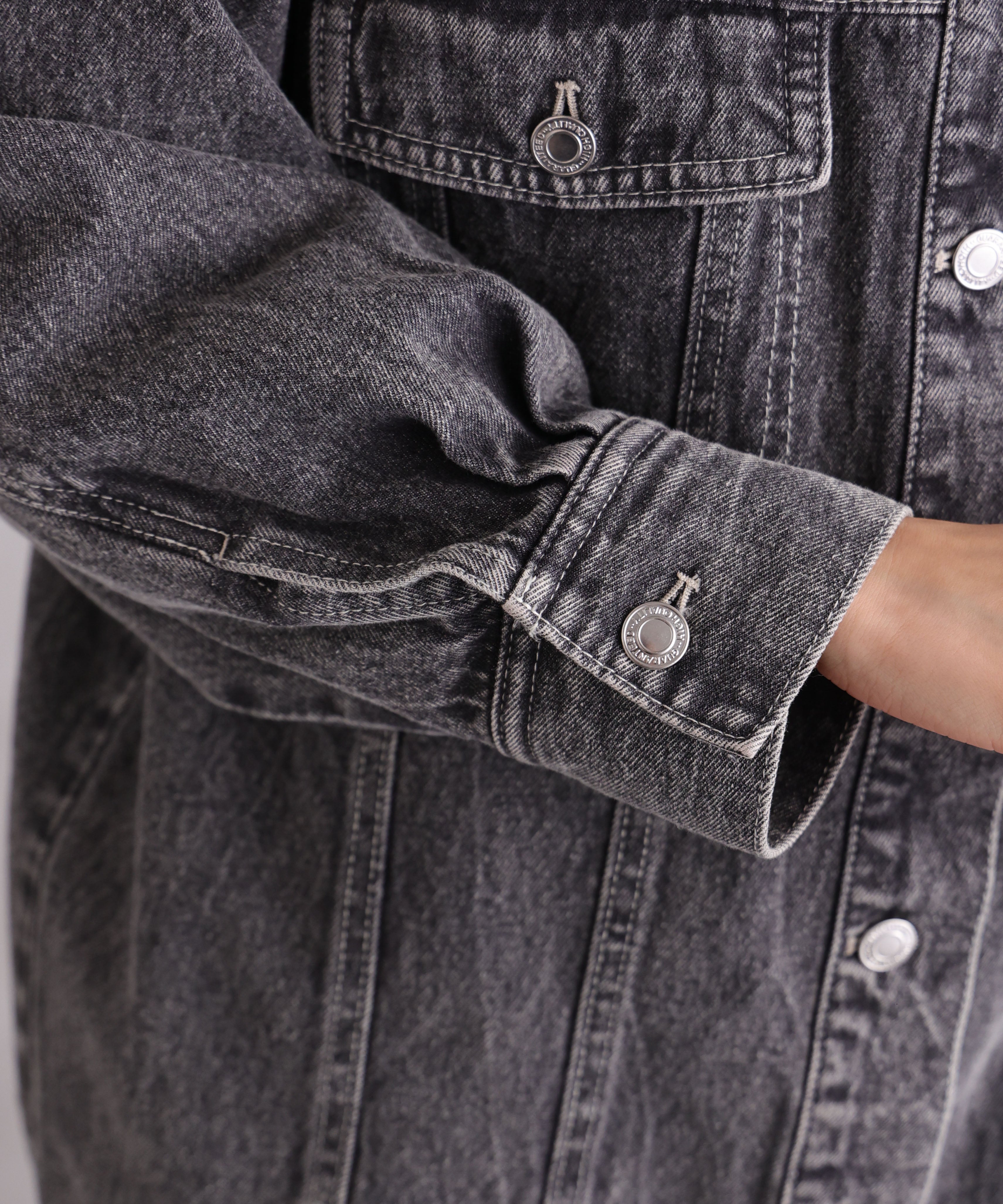 ONE'S TRUE Over Denim Jacket