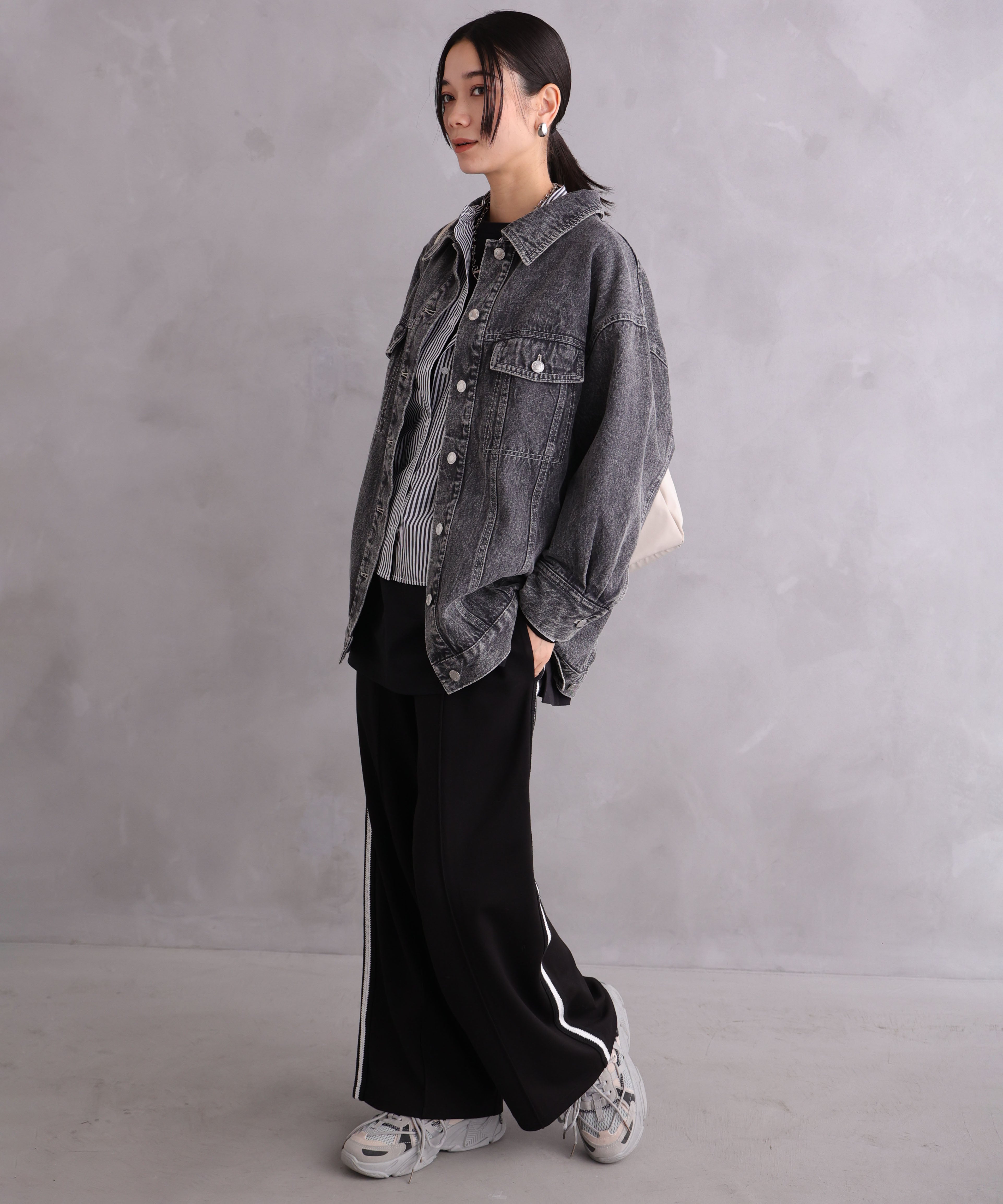 ONE'S TRUE Over Denim Jacket